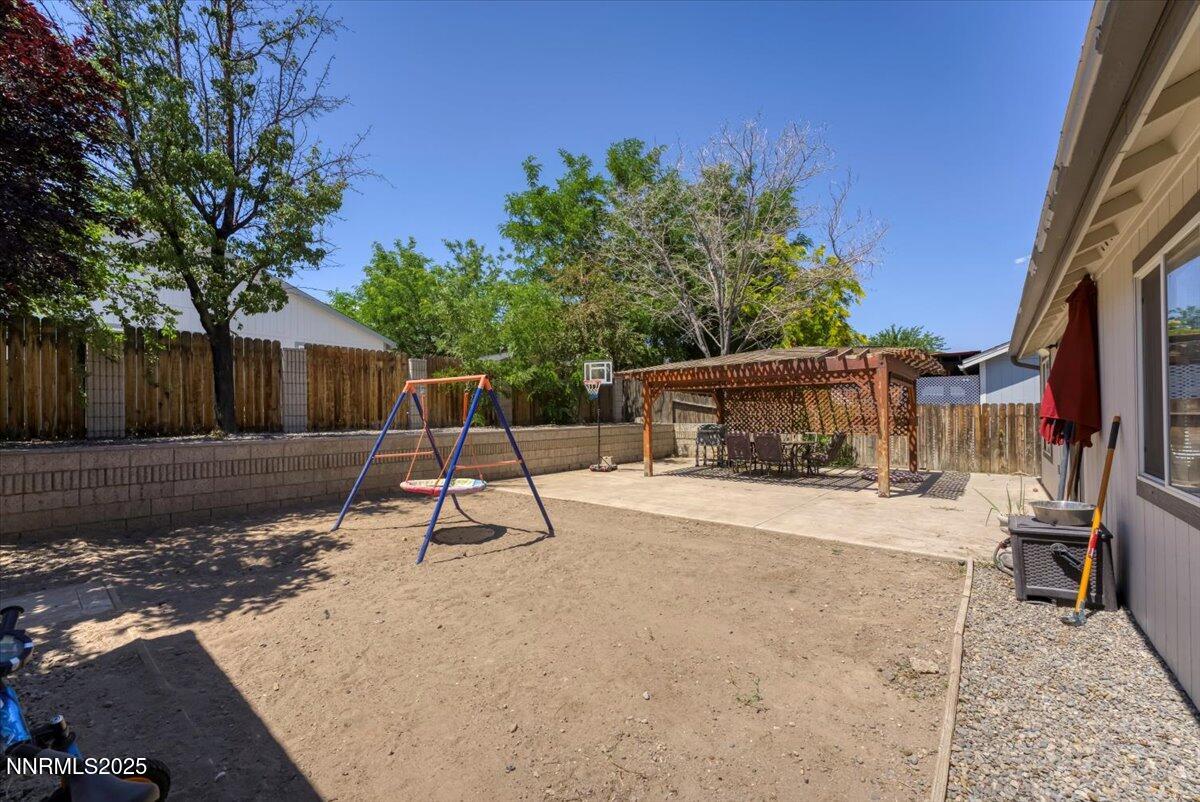539 Rawe Peak Drive Property Photo 32