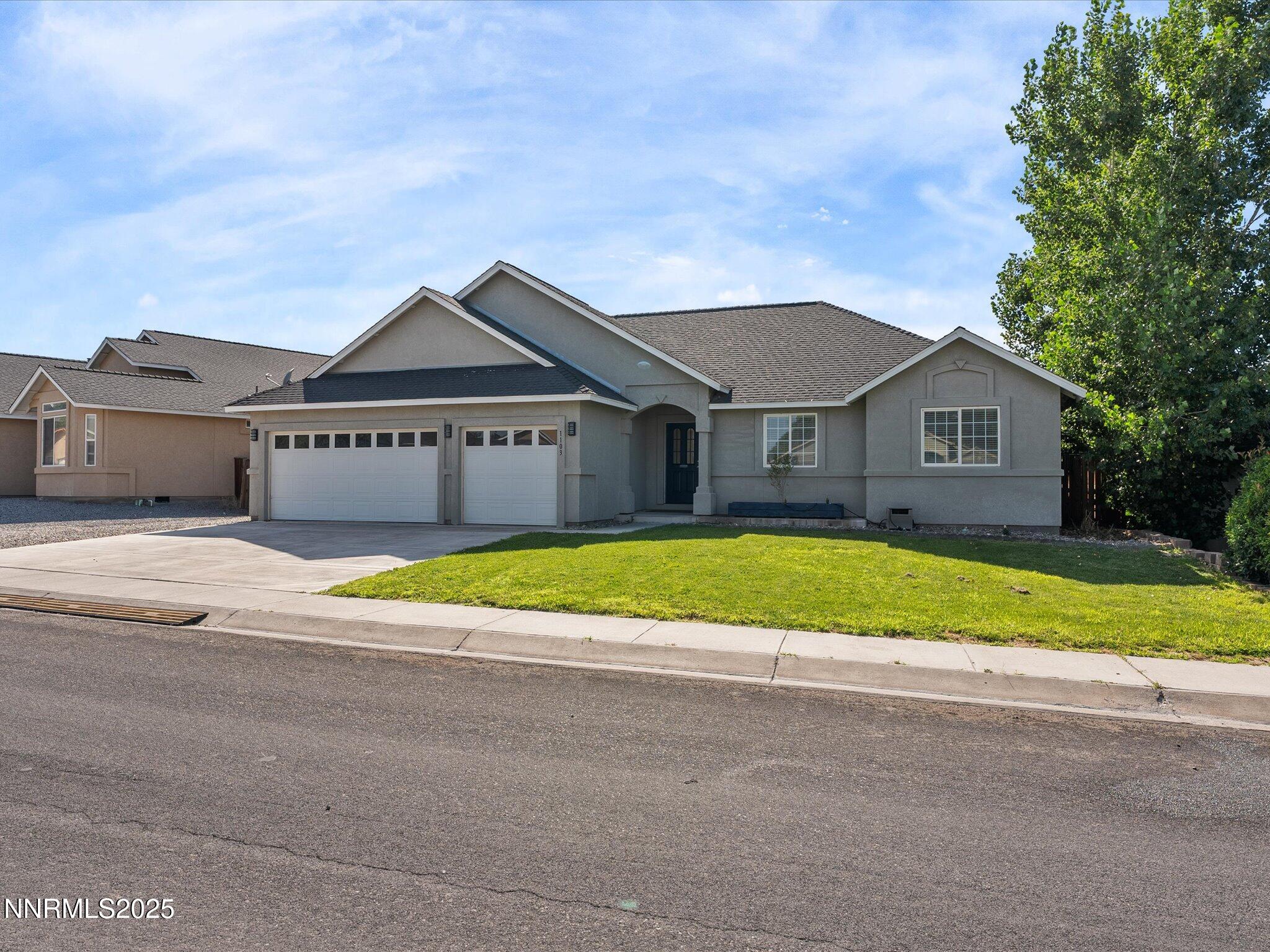 1103 Dixie Lane Property Photo 2