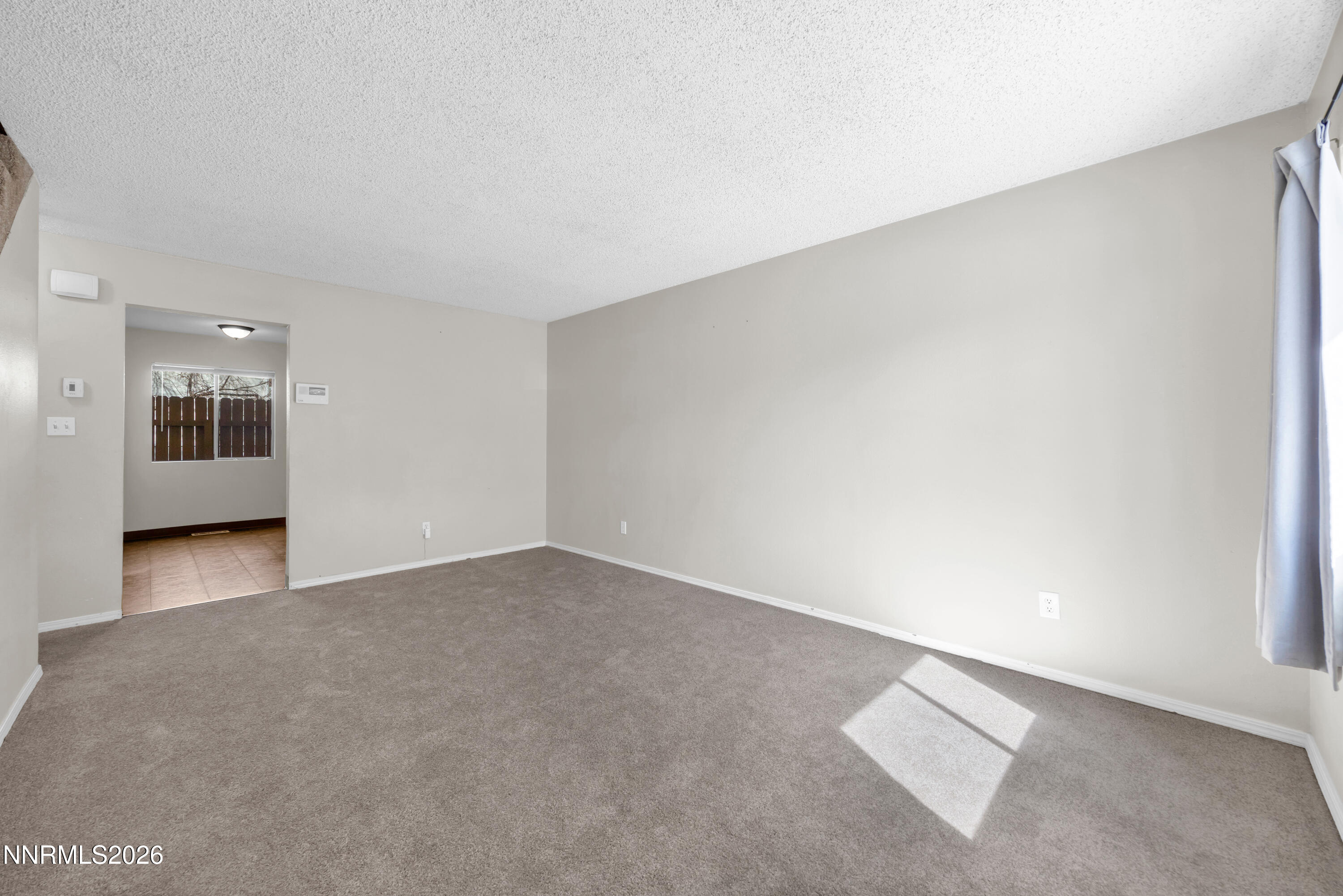 1414 E 9th Street Unit 4 Property Photo 3