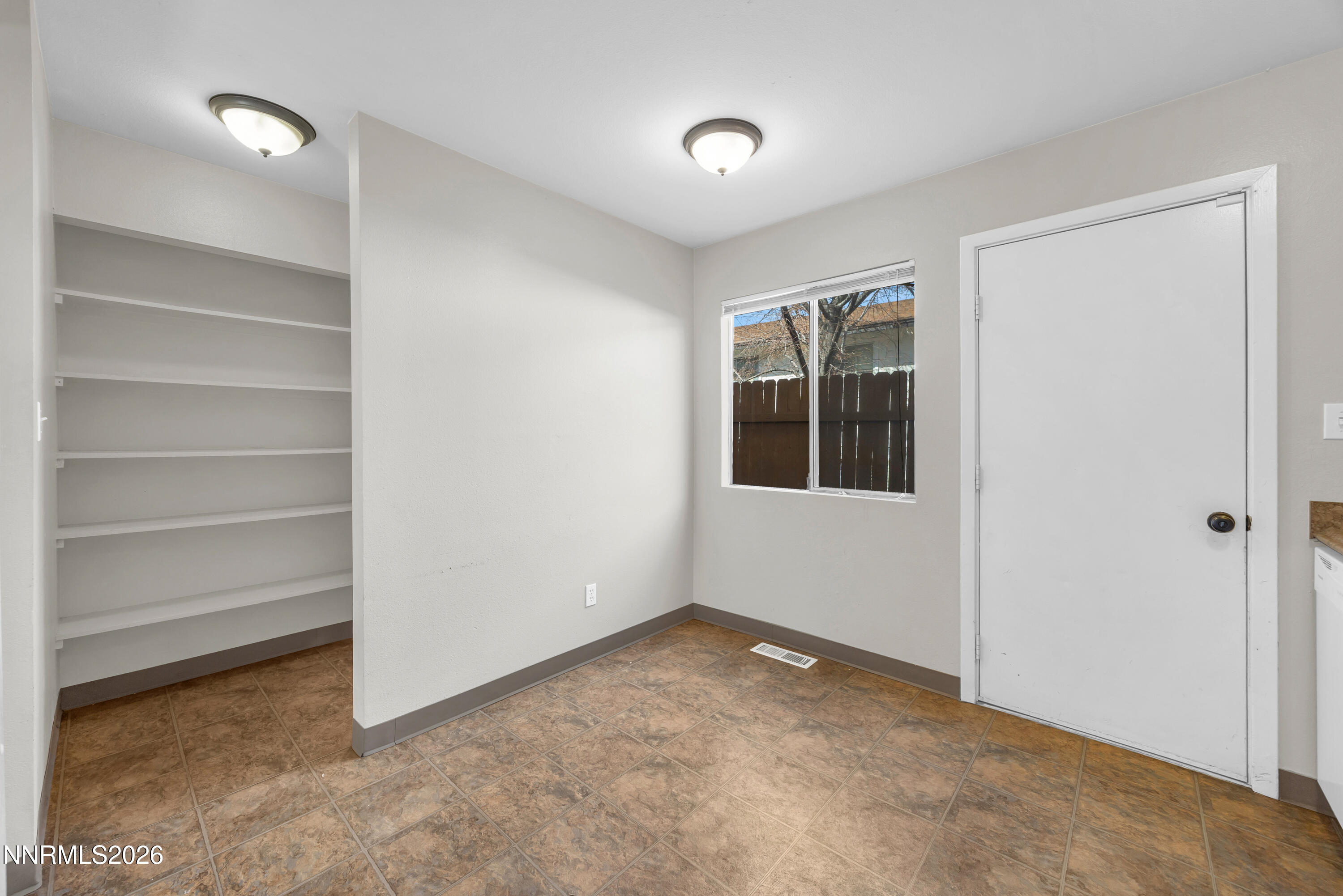 1414 E 9th Street Unit 4 Property Photo 10