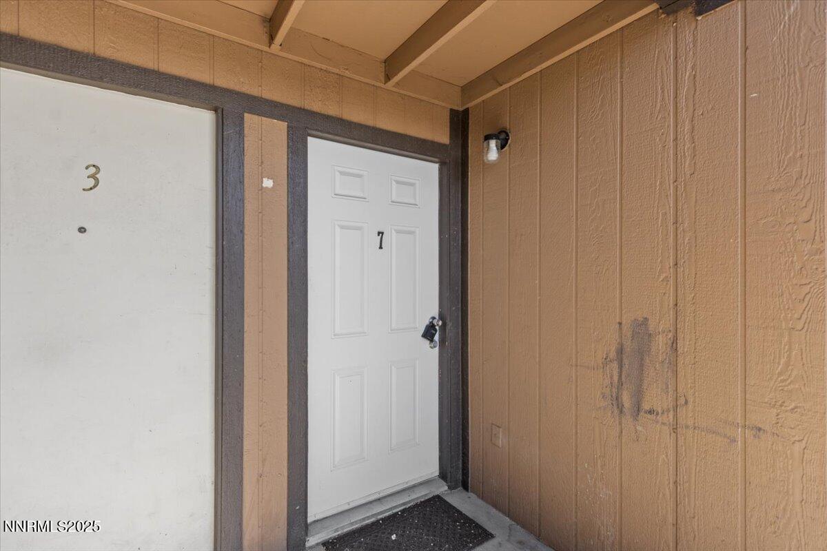 2090 Highview Court Property Photo 1