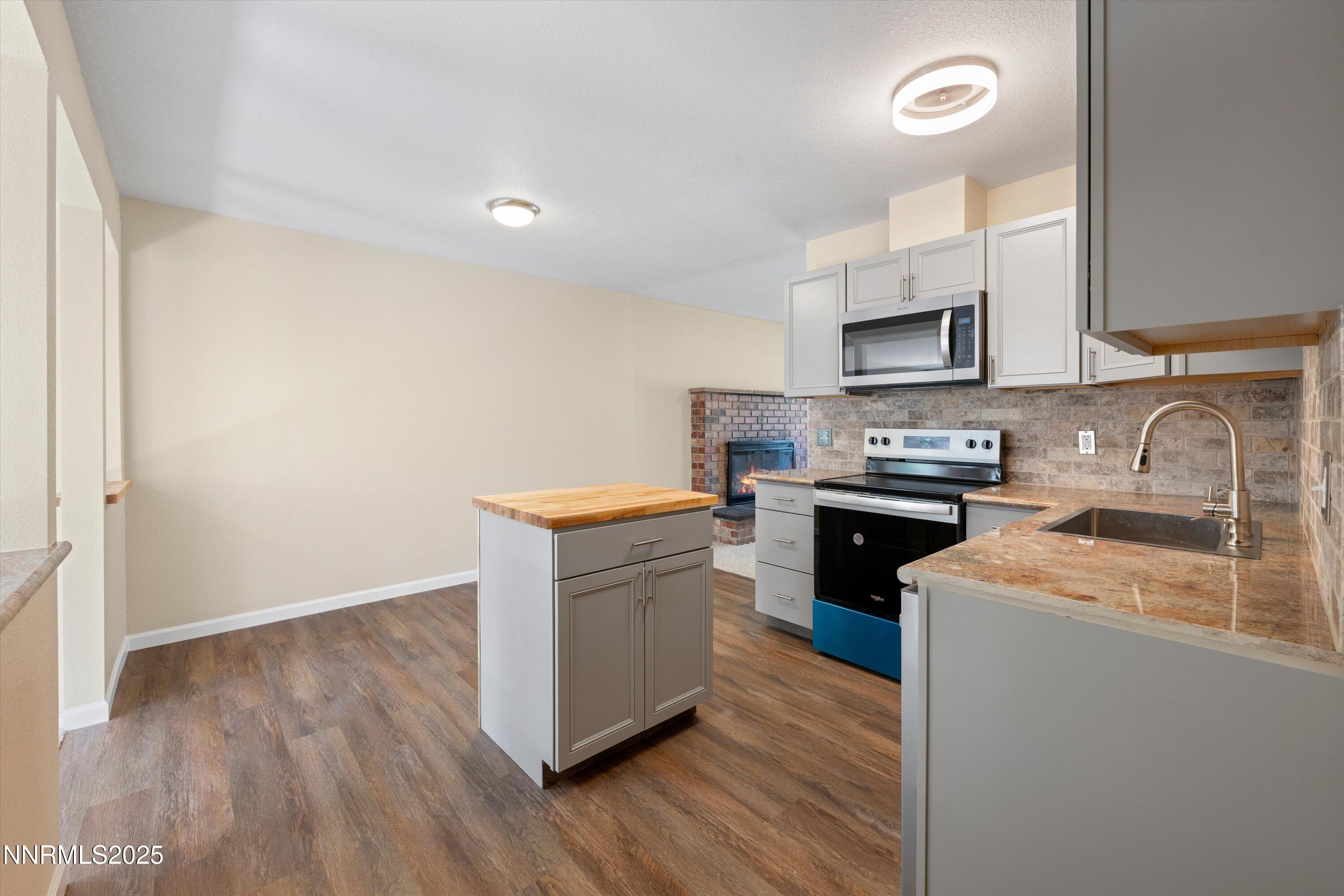 1355 Rayburn Drive Property Photo 14