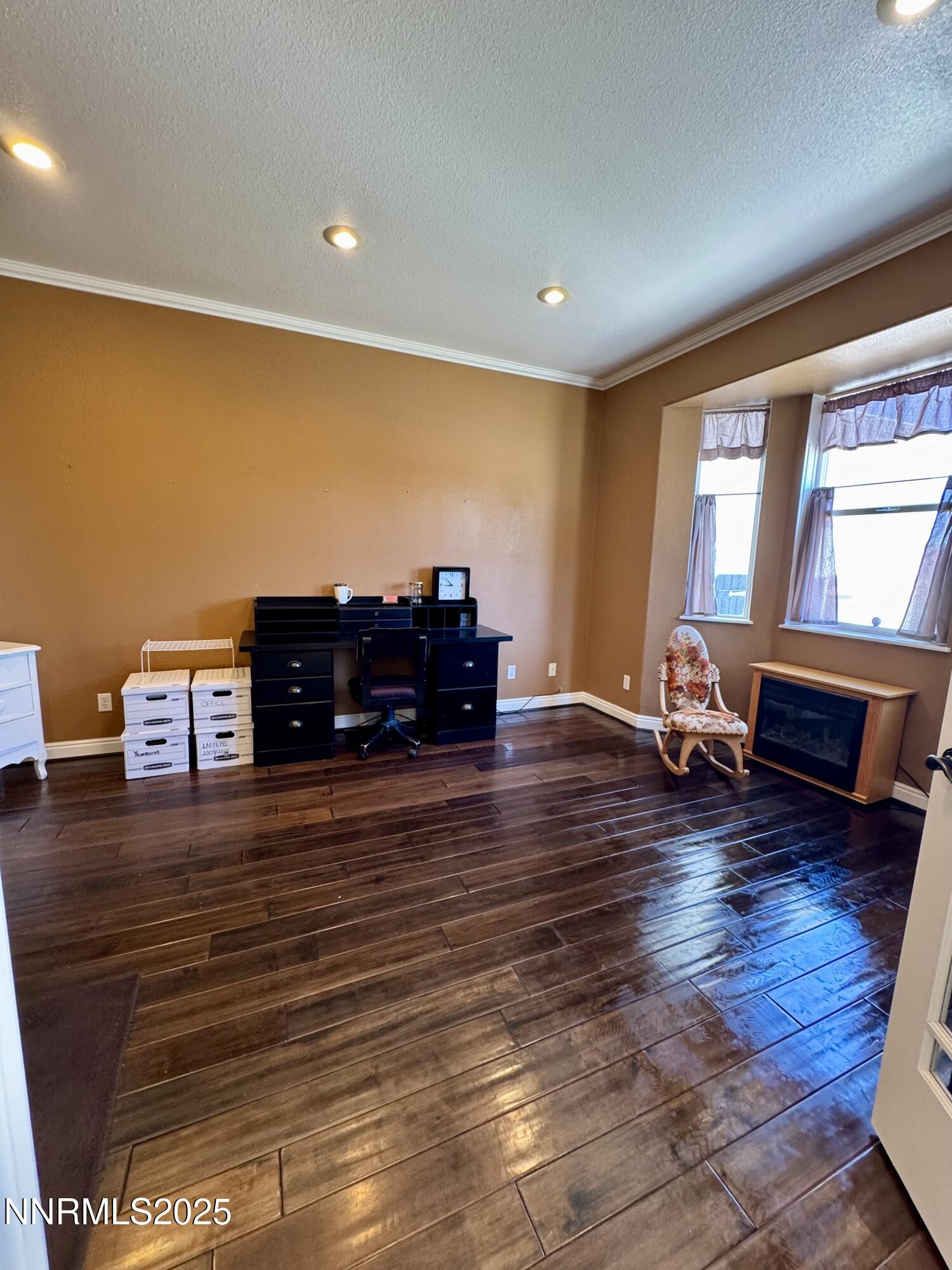 5188 Snowy Mountain Drive Property Photo 14