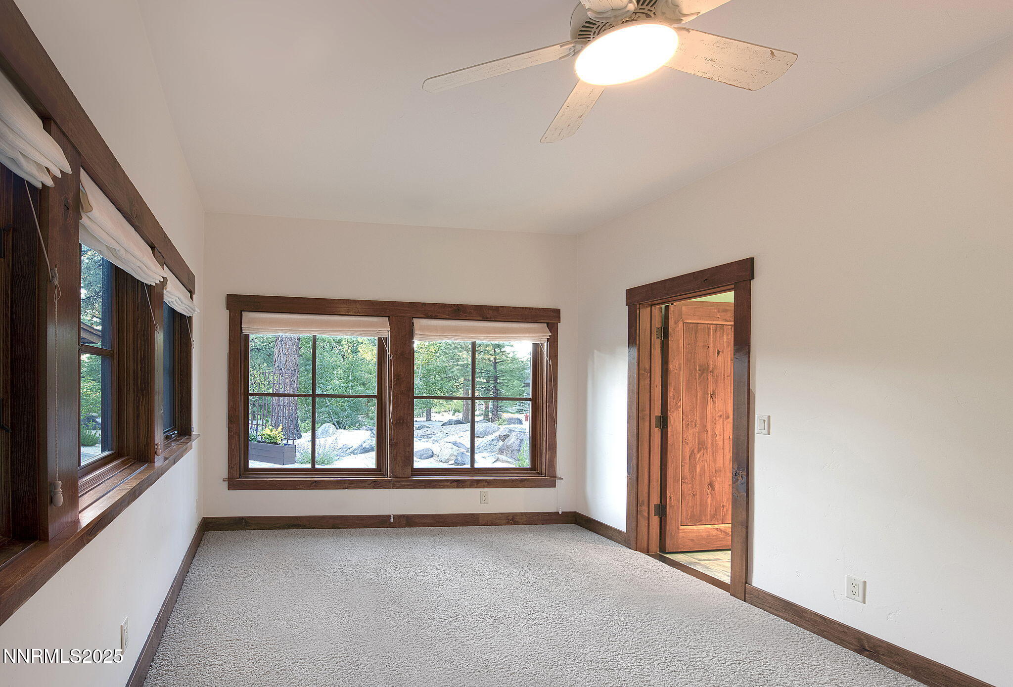 16555 Evergreen Hills Drive Property Photo 11
