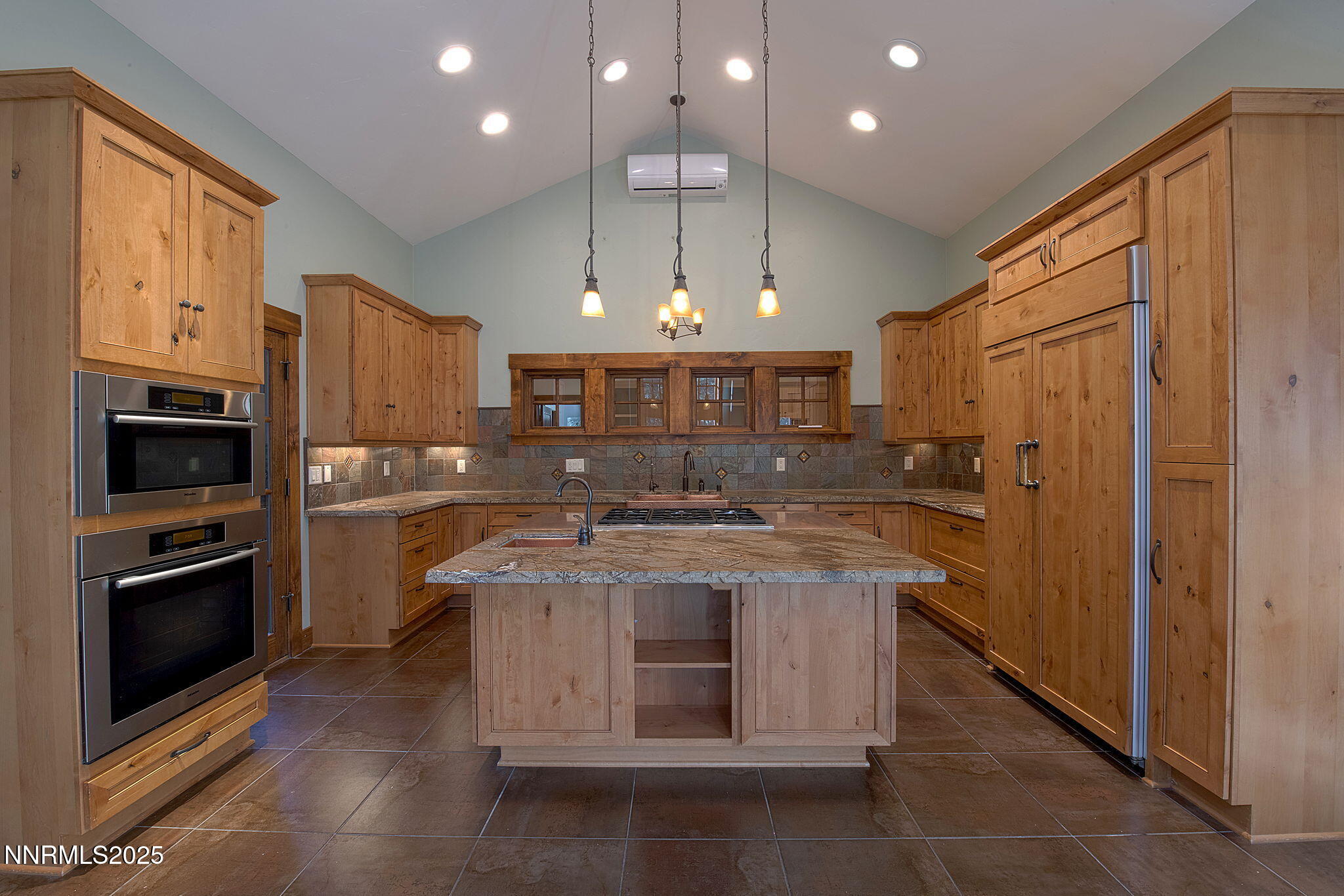 16555 Evergreen Hills Drive Property Photo 18
