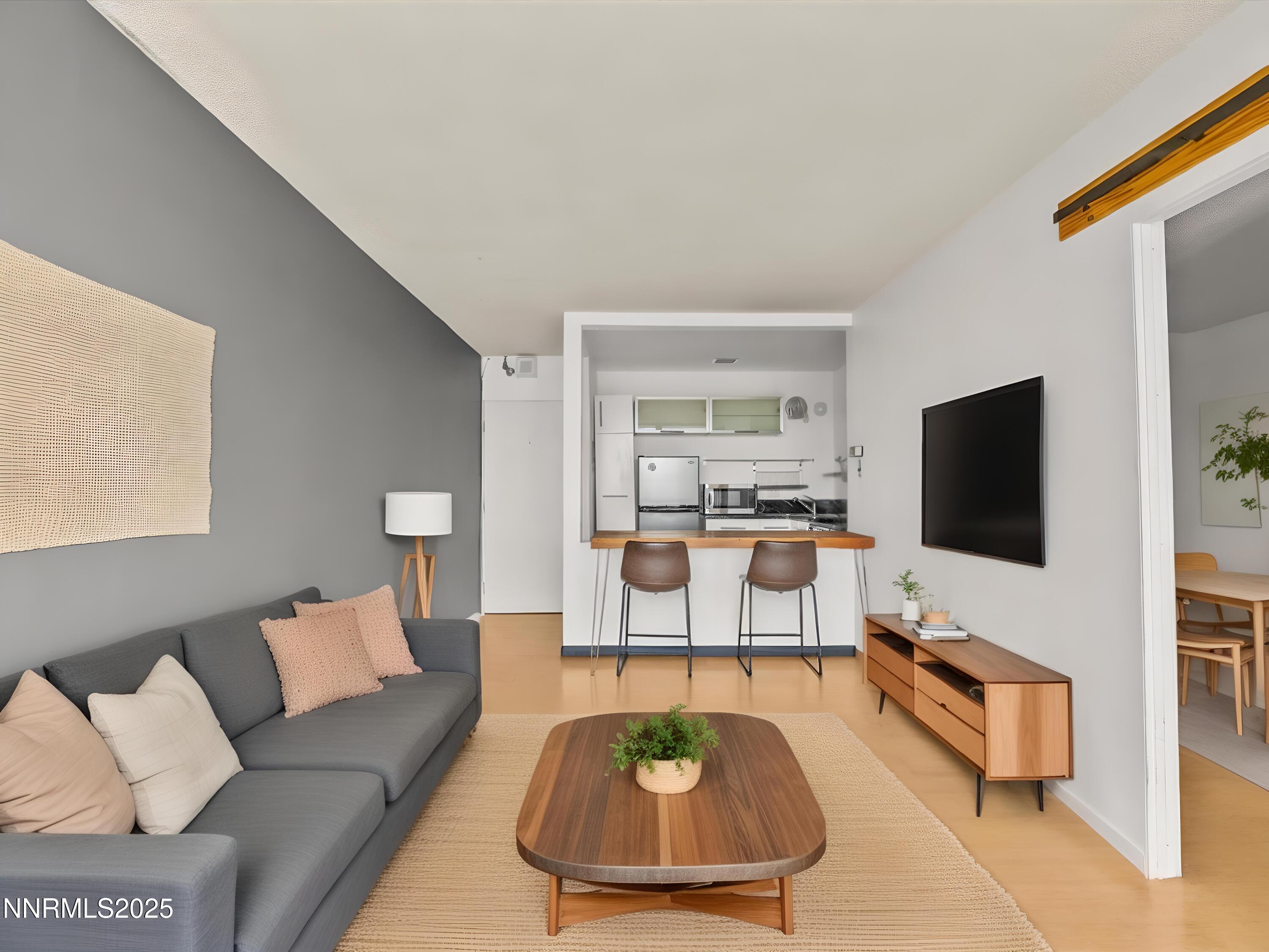 280 Island Avenue Property Photo 1