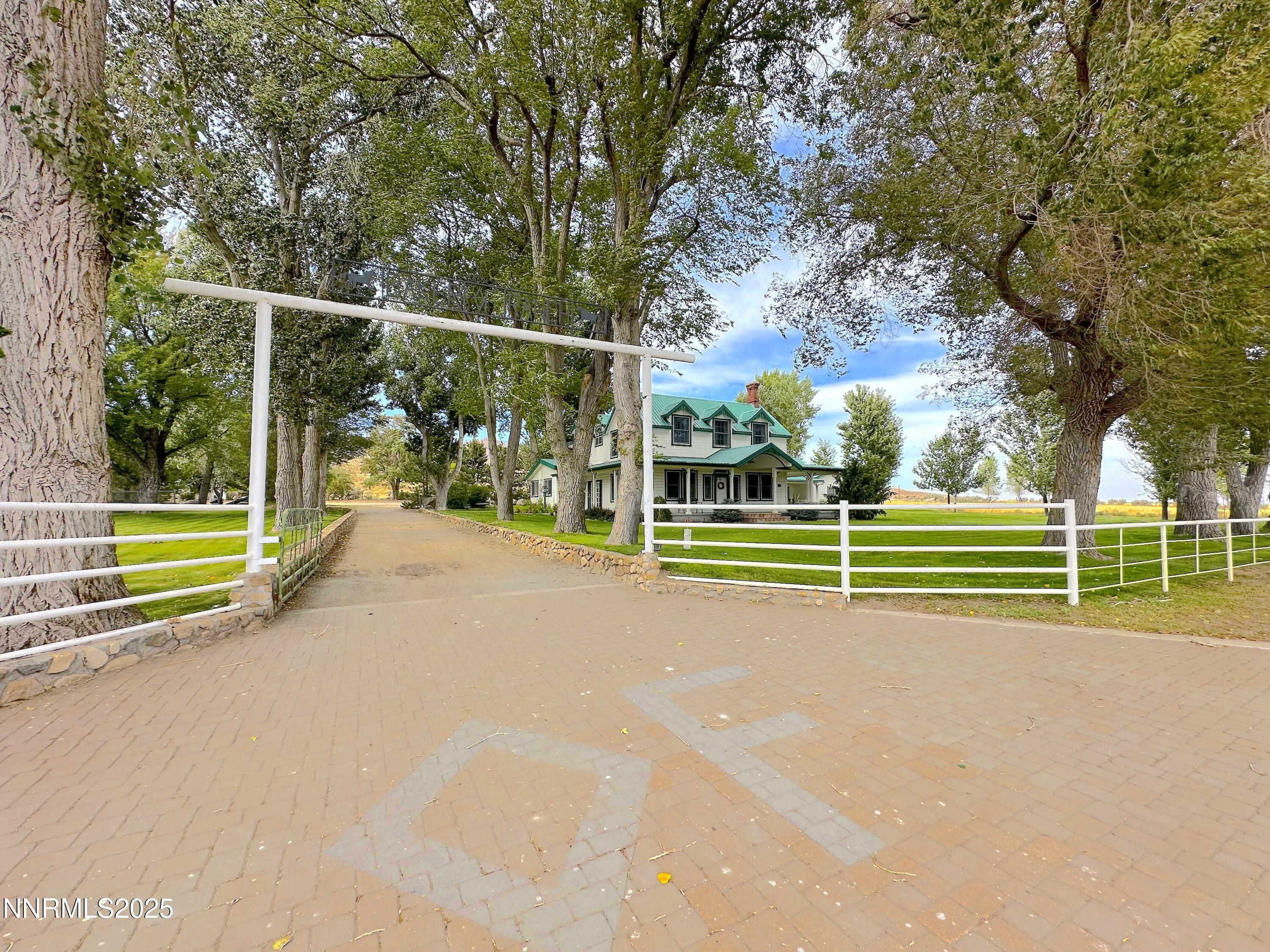 432-250 Constantia Road Property Photo 32