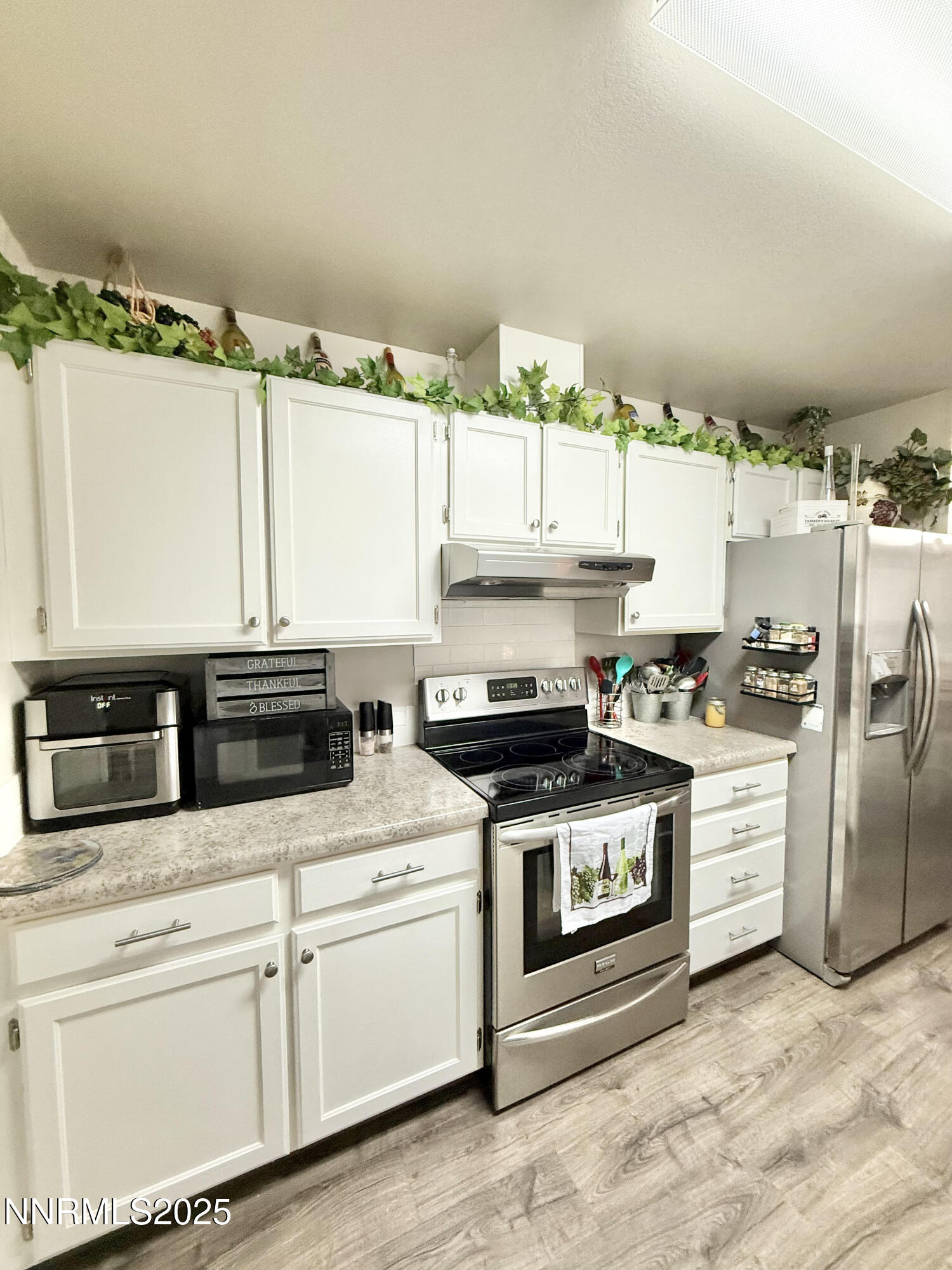 1451 Jennings Court Property Photo 12
