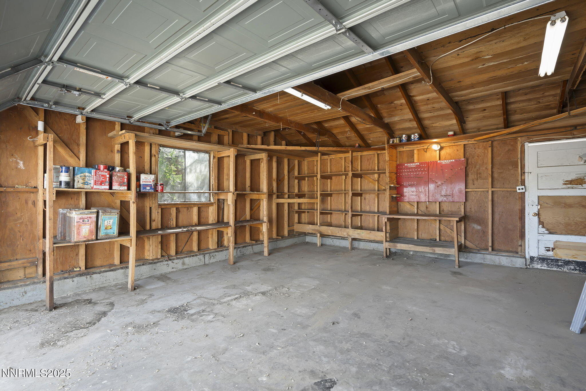 1230 Castle Way Property Photo 11