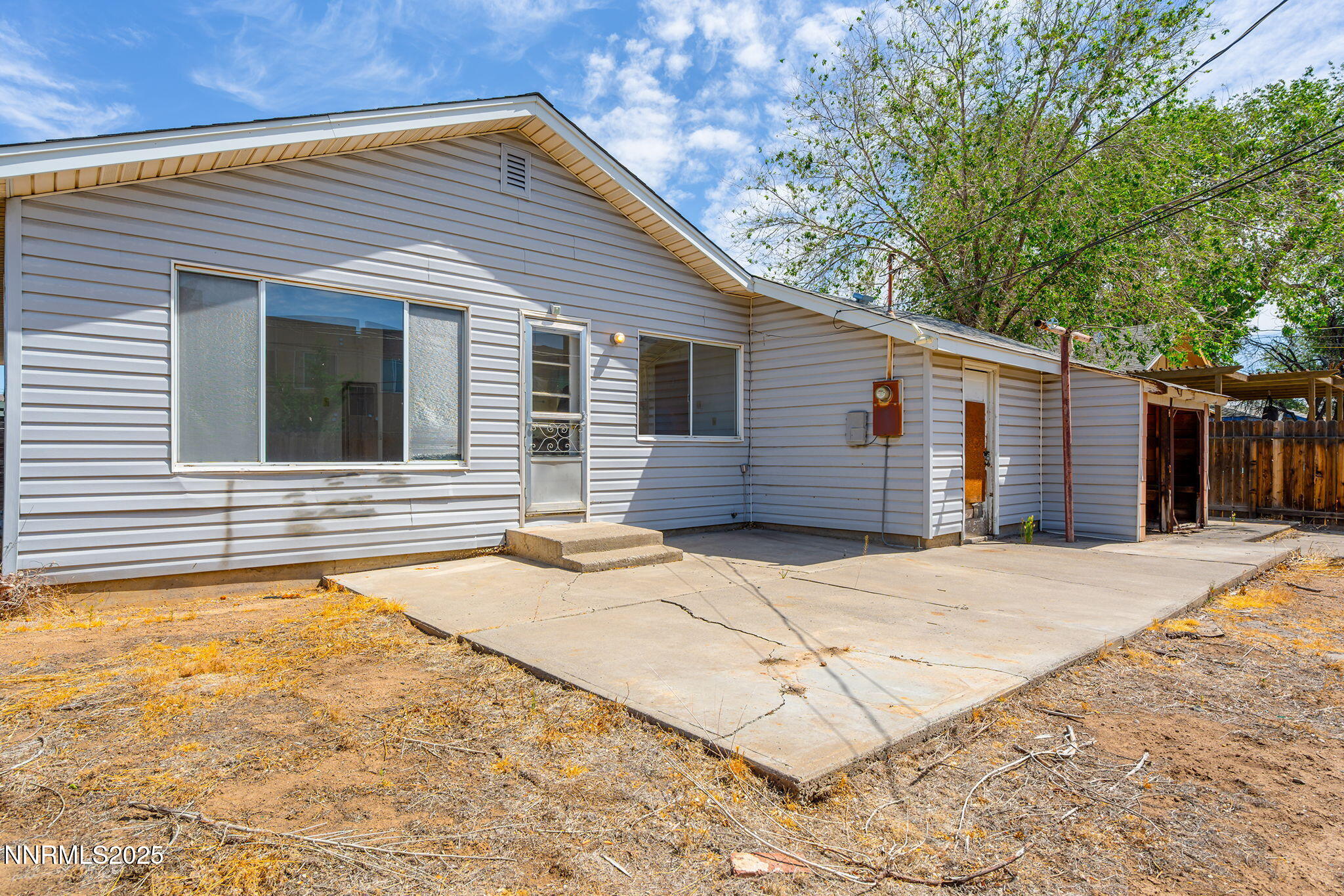 1230 Castle Way Property Photo 12