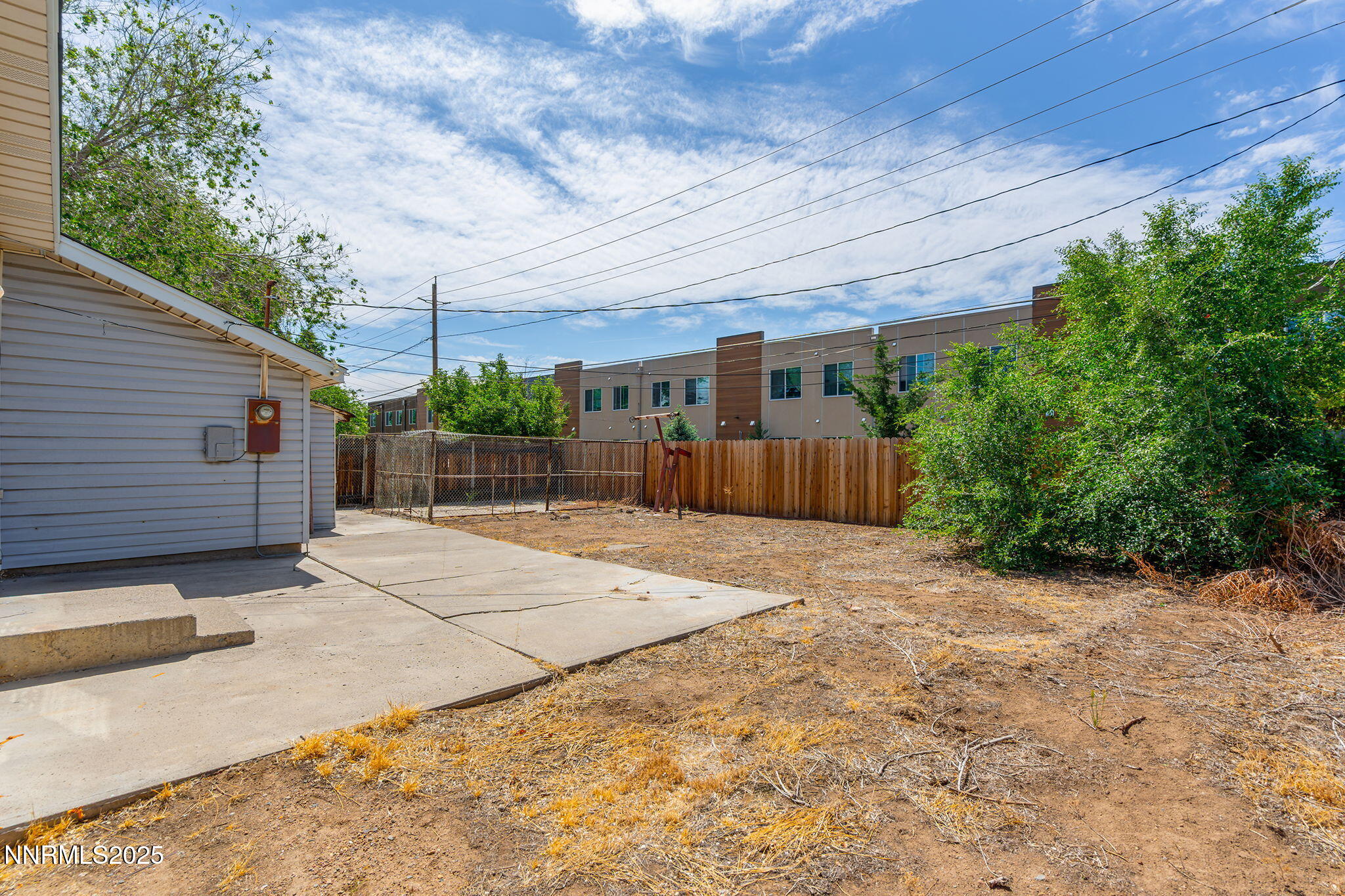1230 Castle Way Property Photo 14