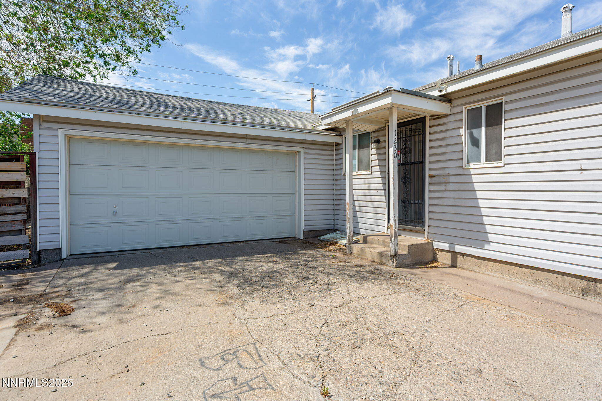 1230 Castle Way Property Photo 20