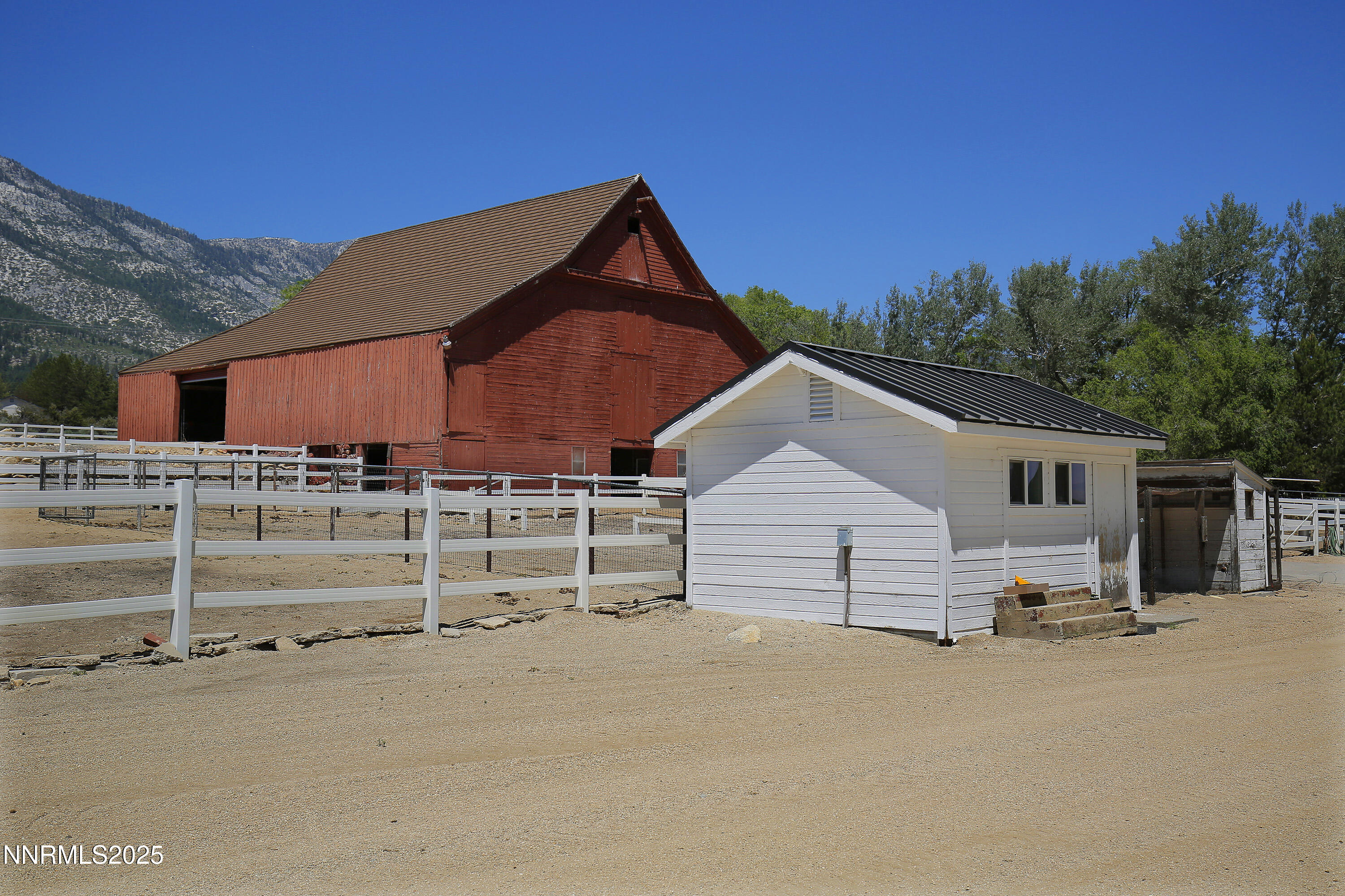 775 Foothill Road Property Photo 22