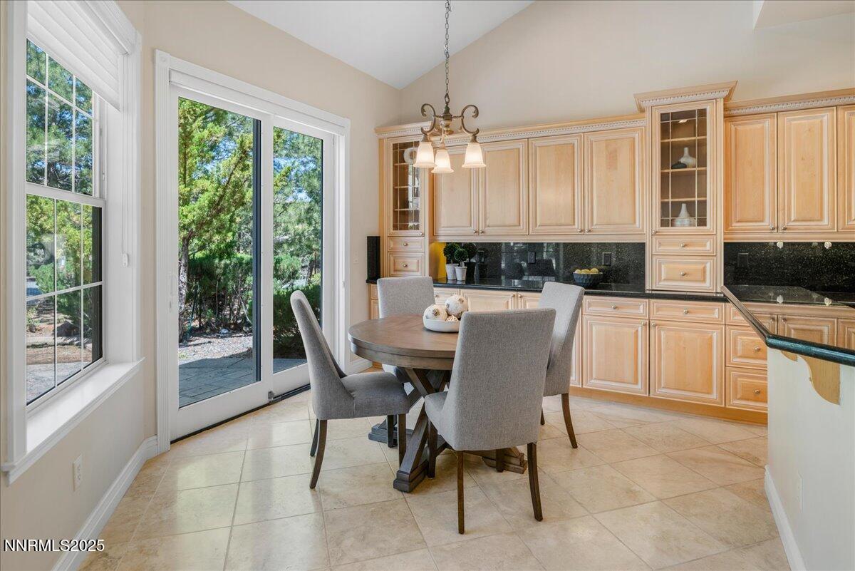 4990 Mountainshyre Road Property Photo 18
