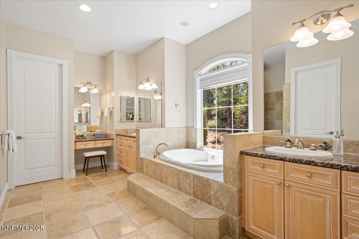 4990 Mountainshyre Road Property Photo 32