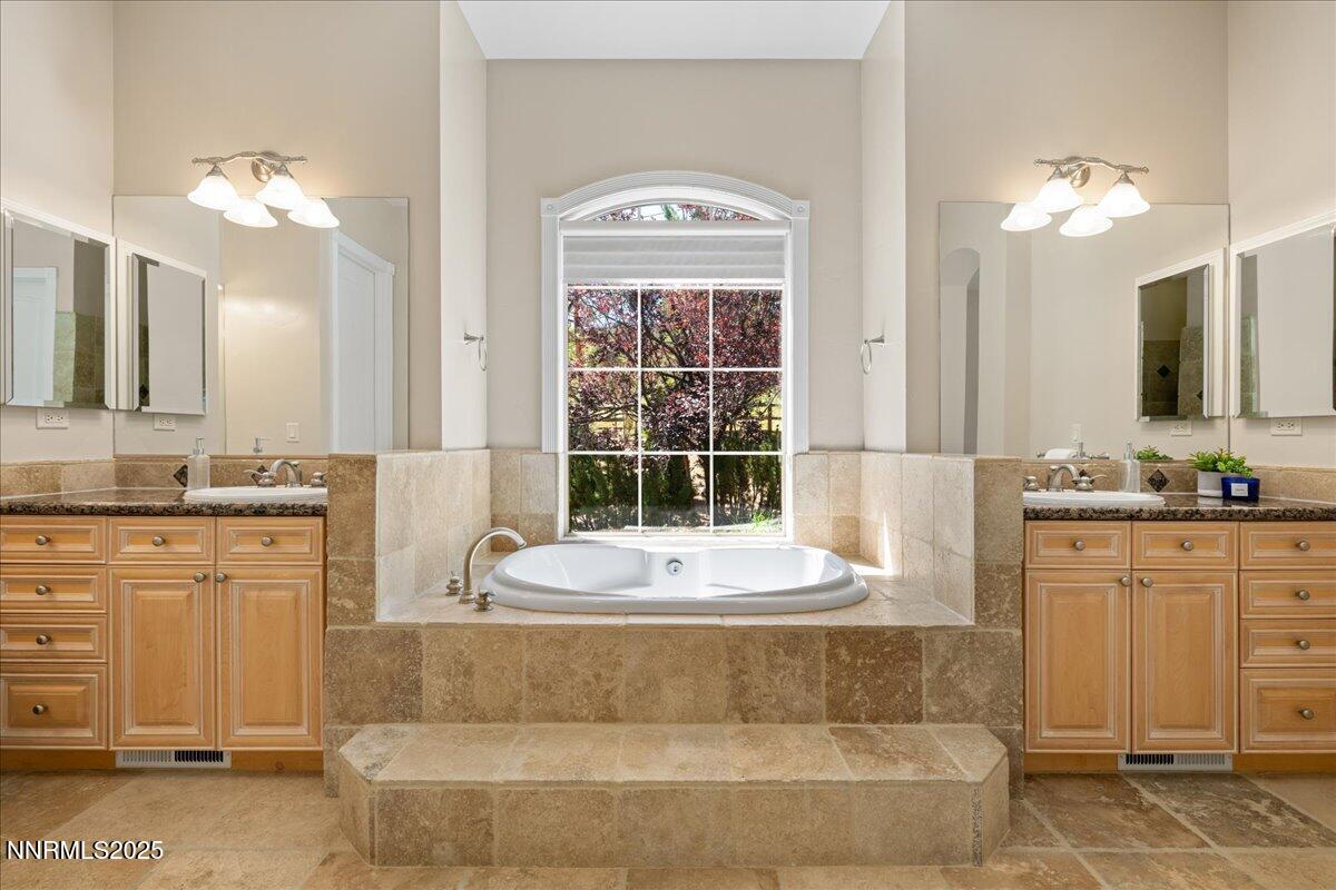 4990 Mountainshyre Road Property Photo 33