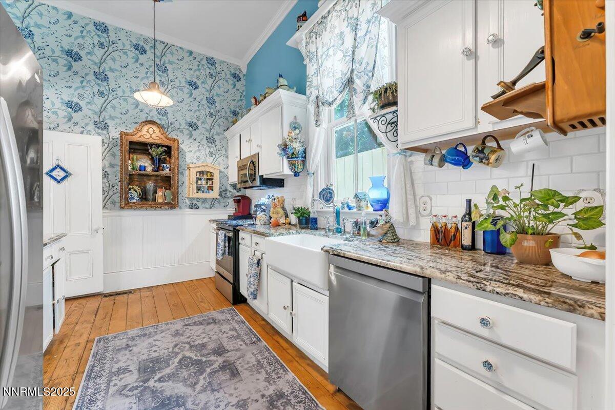158 S B Street Property Photo 17