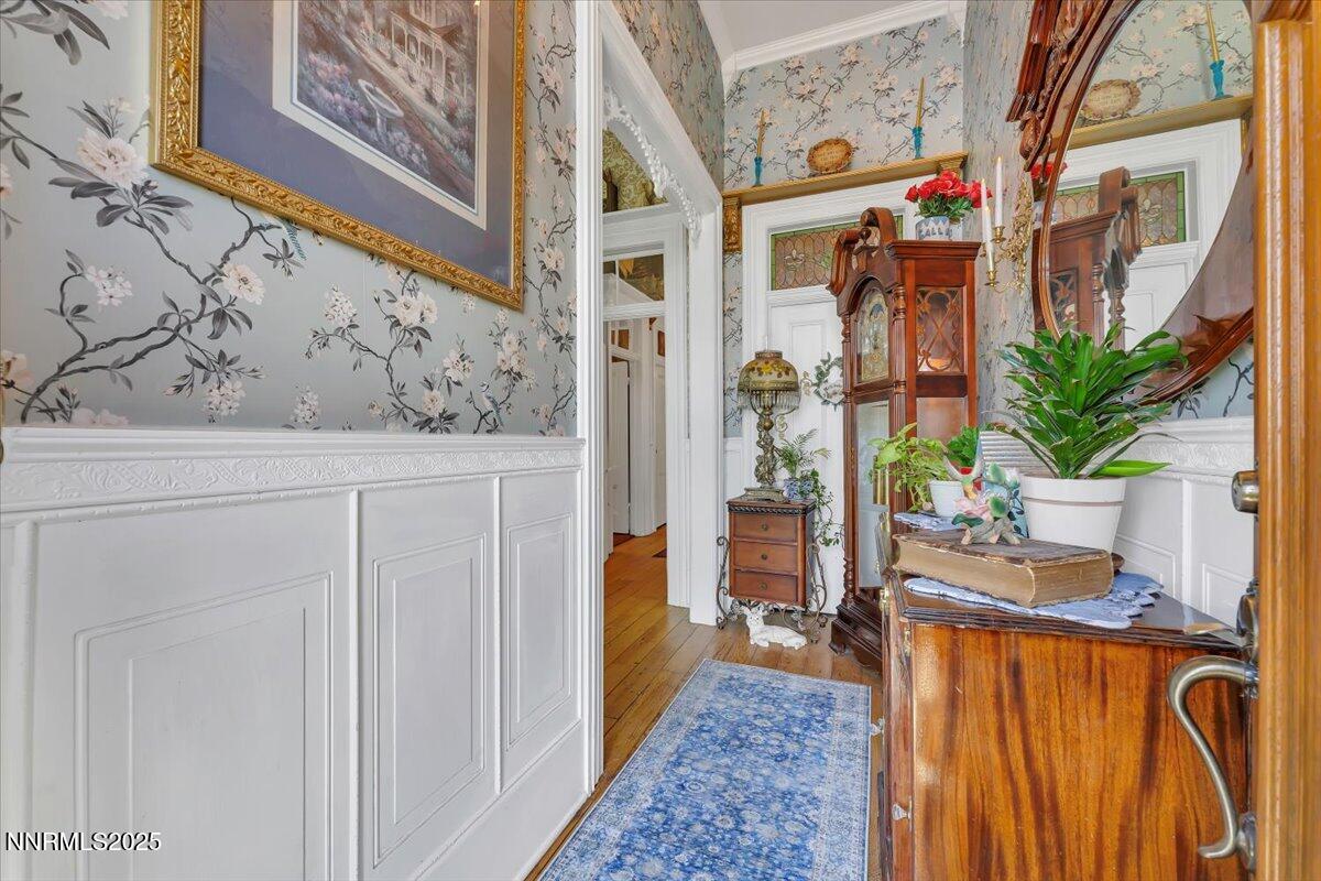 158 S B Street Property Photo 3