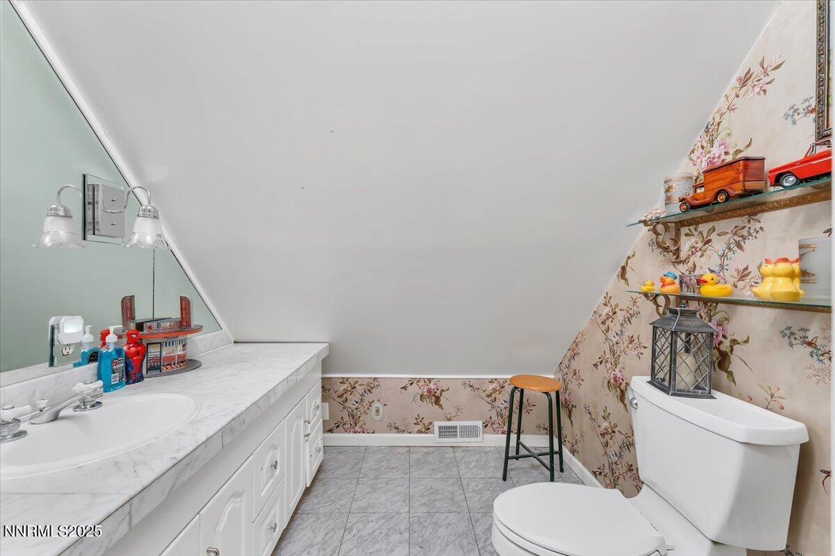 158 S B Street Property Photo 28