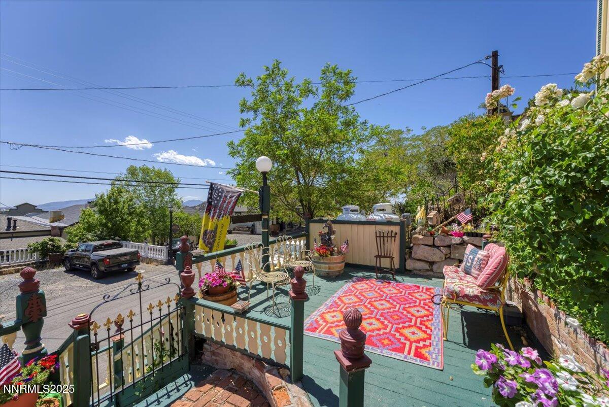 158 S B Street Property Photo 43