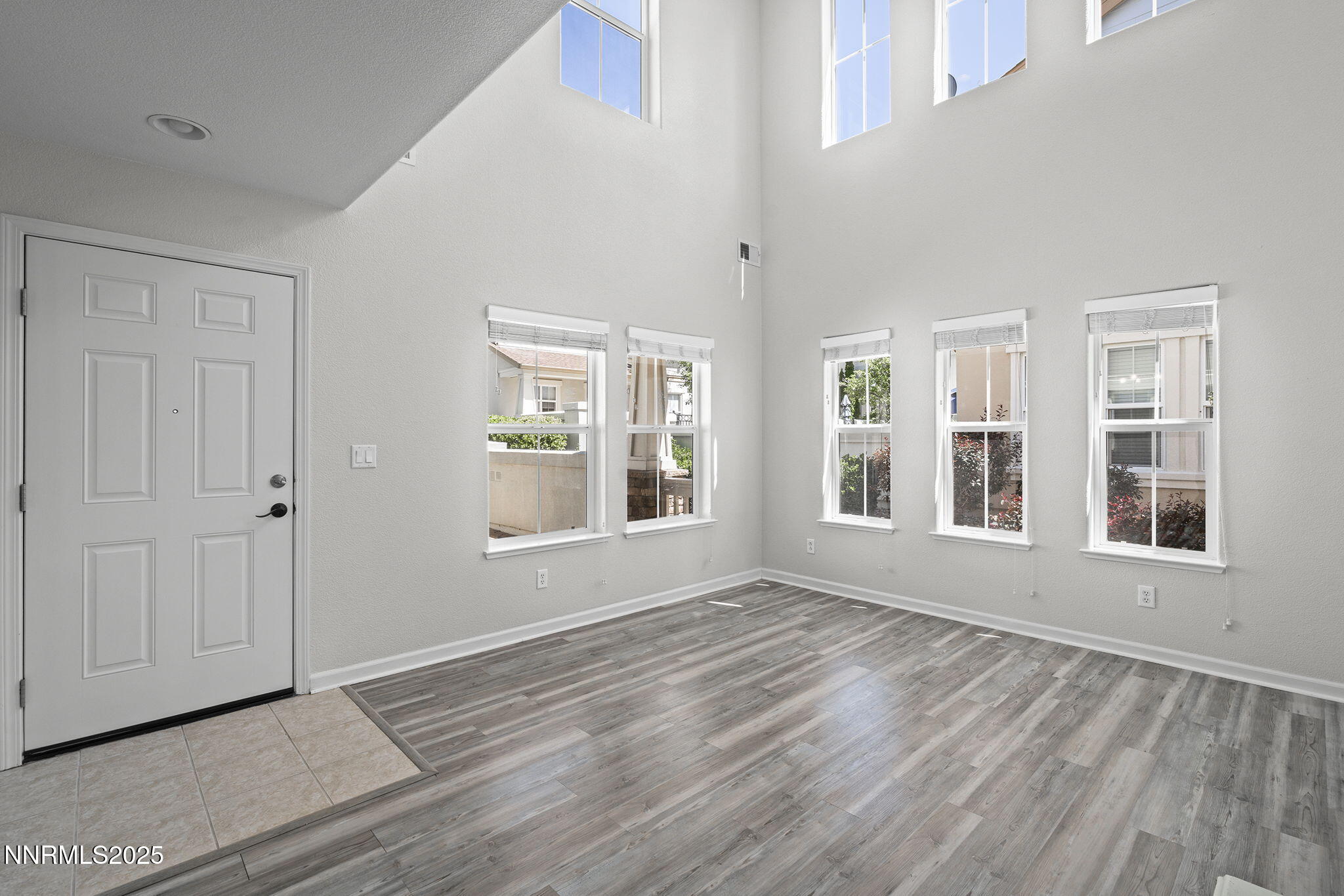 1672 Spring Hill Drive Property Photo 6