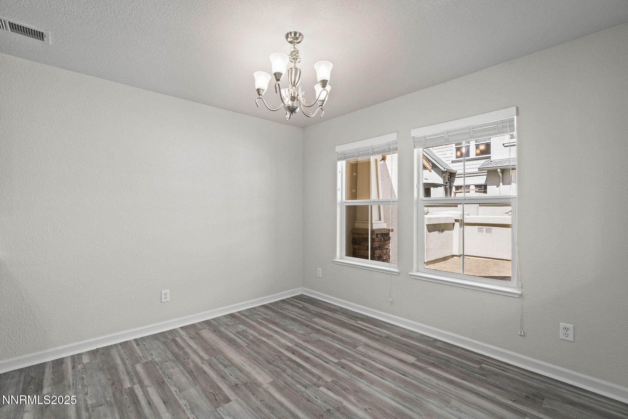 1672 Spring Hill Drive Property Photo 8