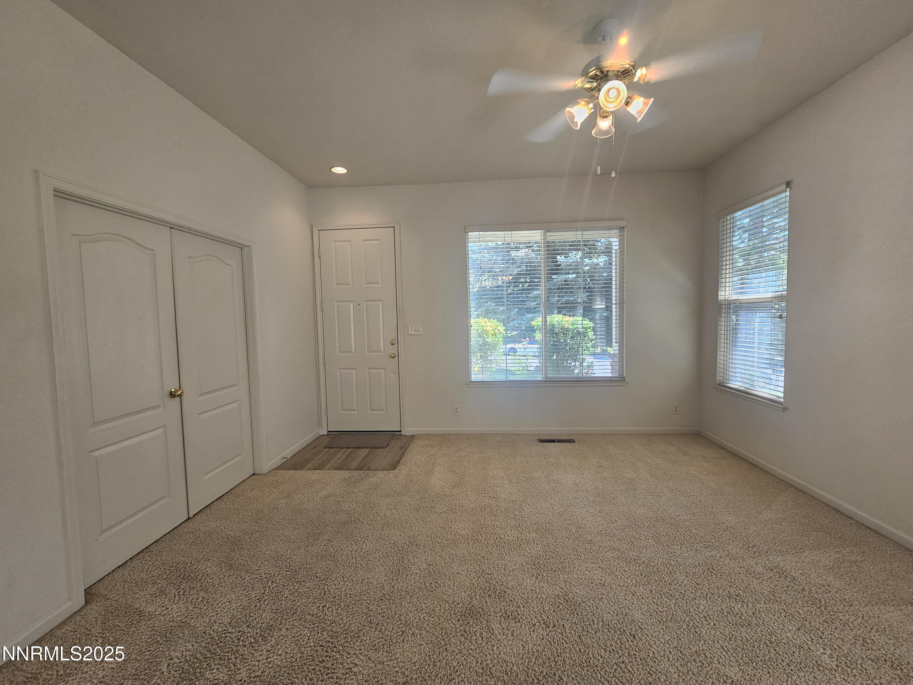 2735 Avenida De Landa Property Photo 10