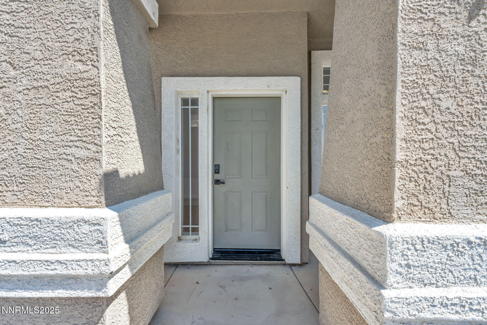 1048 Brierwood Lane Property Photo 4