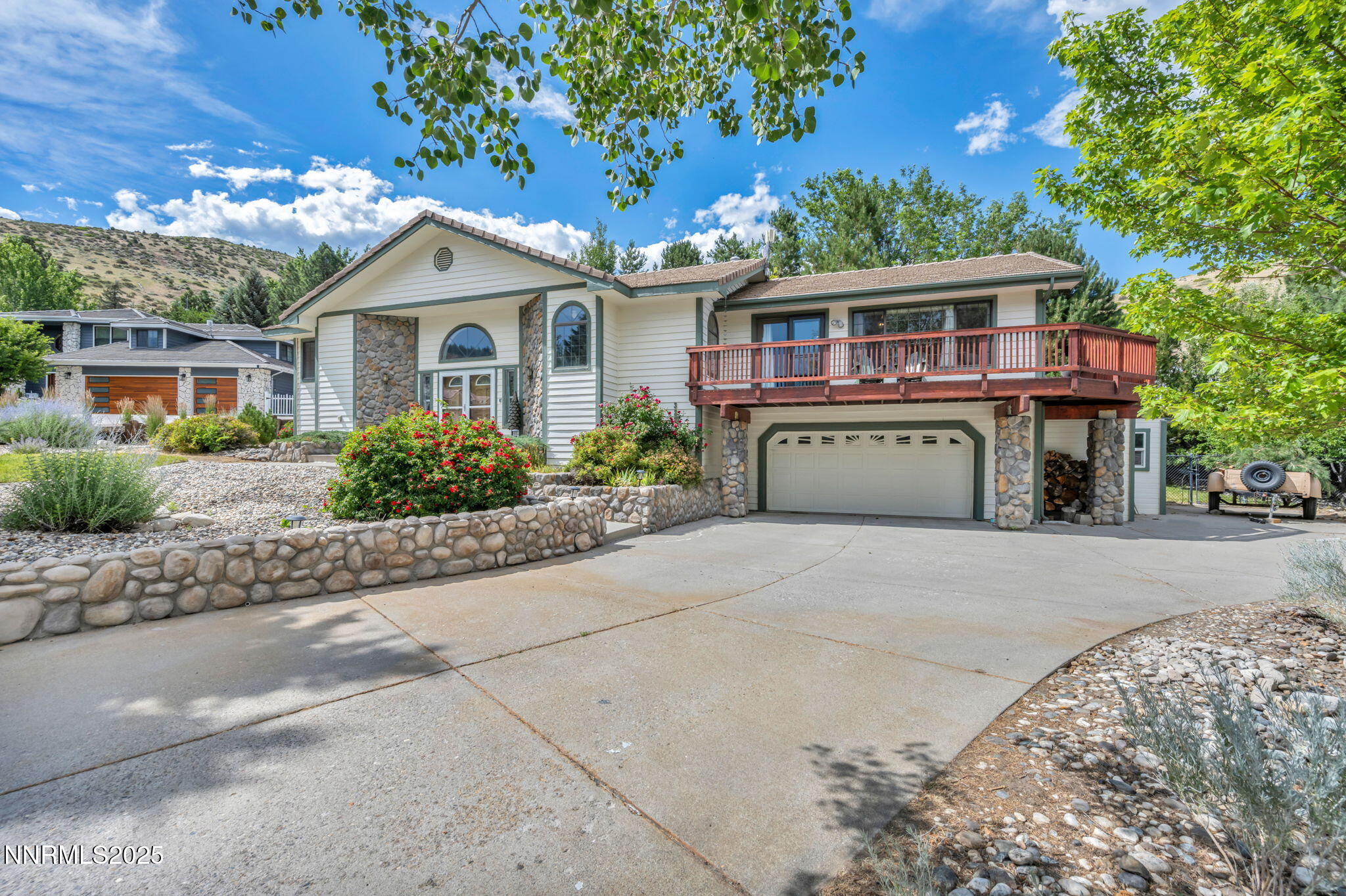 3279 Upland Court Property Photo 1