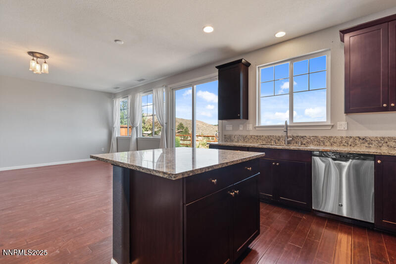 2720 Peavine Pines Court Property Photo 13
