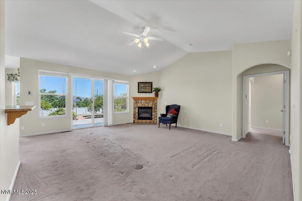 955 Lasso Way Property Photo 9