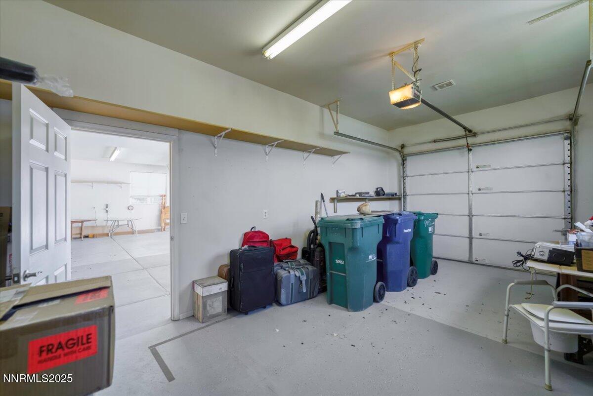 955 Lasso Way Property Photo 33