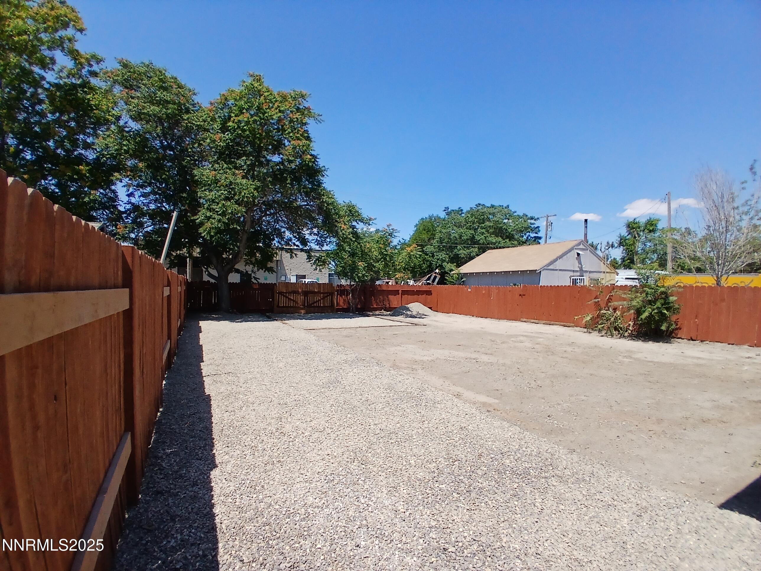 635 Grinnel Avenue Property Photo 10