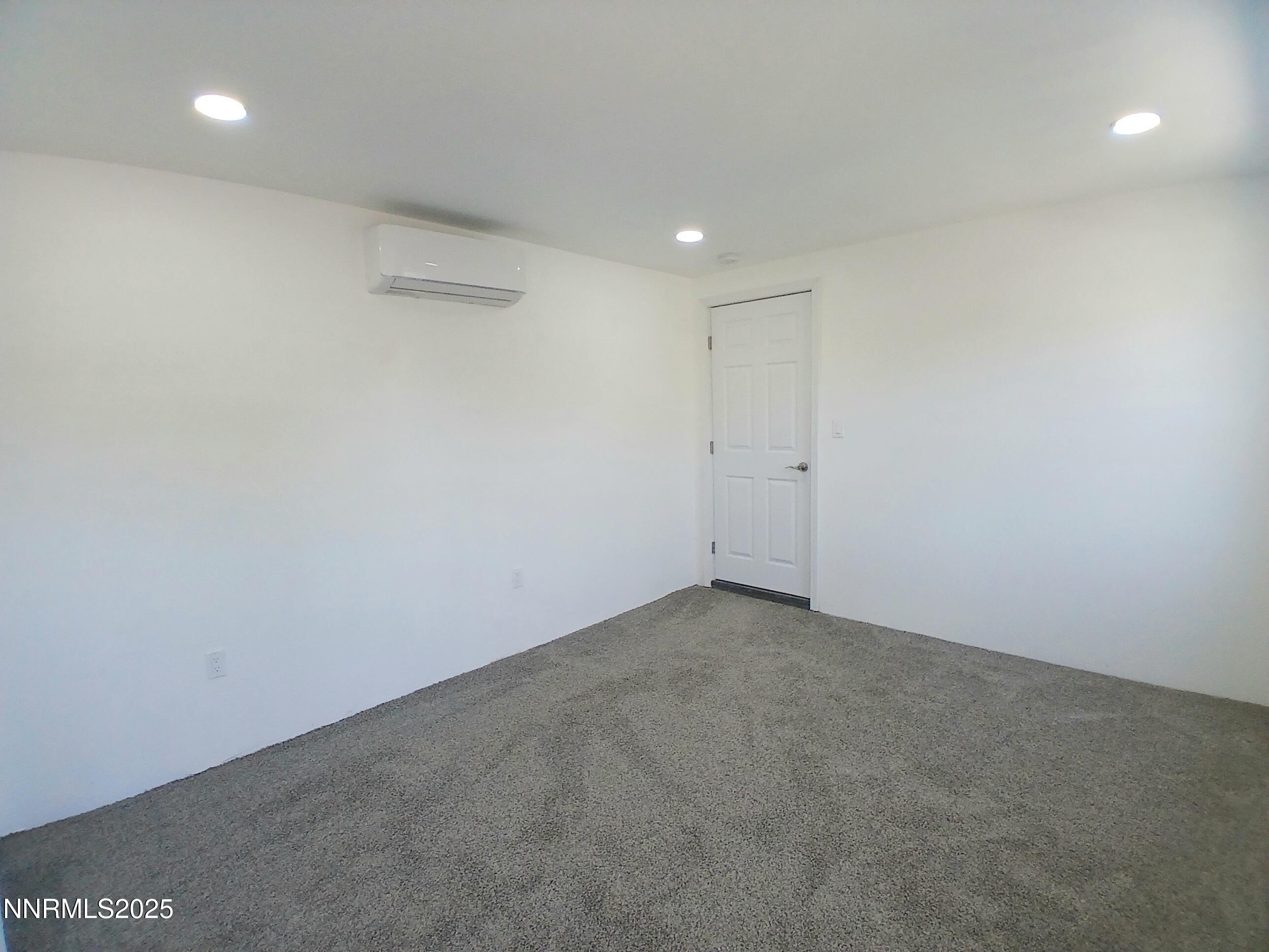 635 Grinnel Avenue Property Photo 24