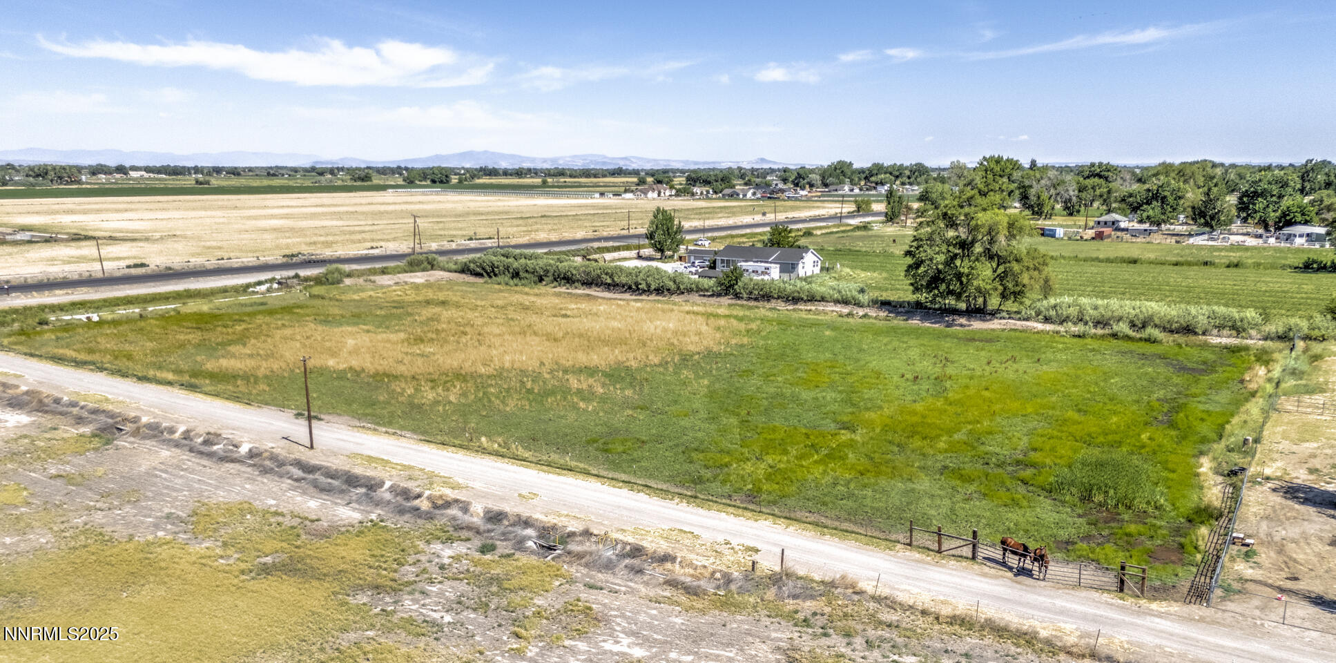 4525 Schurz Highway Property Photo 25