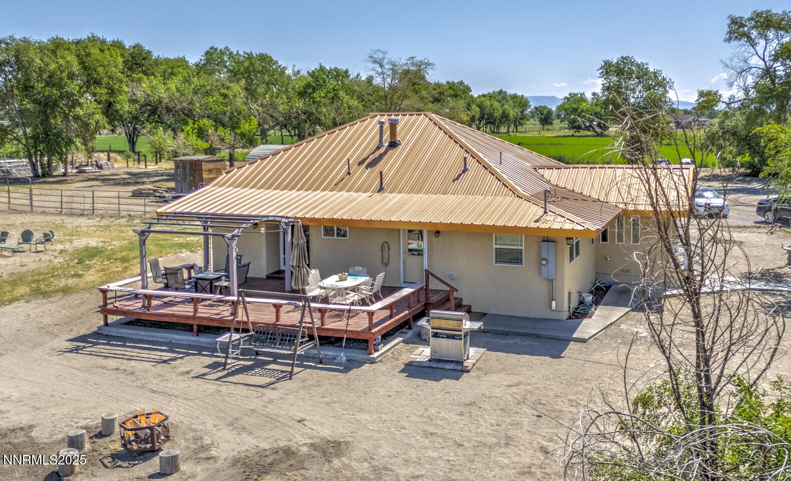 4525 Schurz Highway Property Photo 26