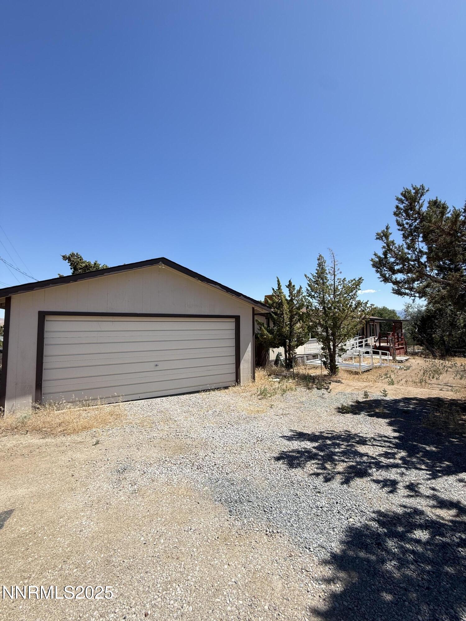 6039 Warm Springs Drive Property Photo 1