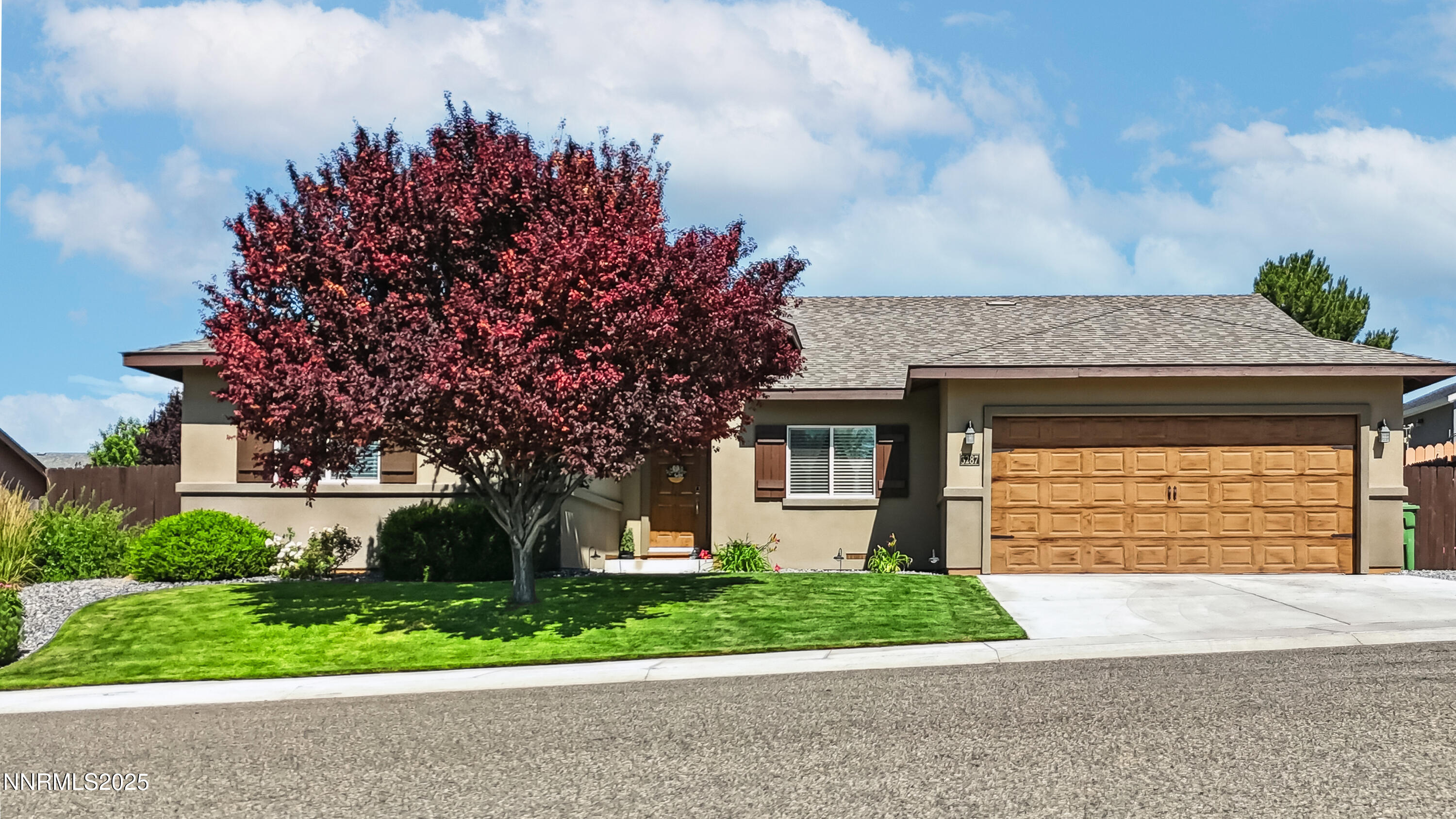 3287 Hackamore Way