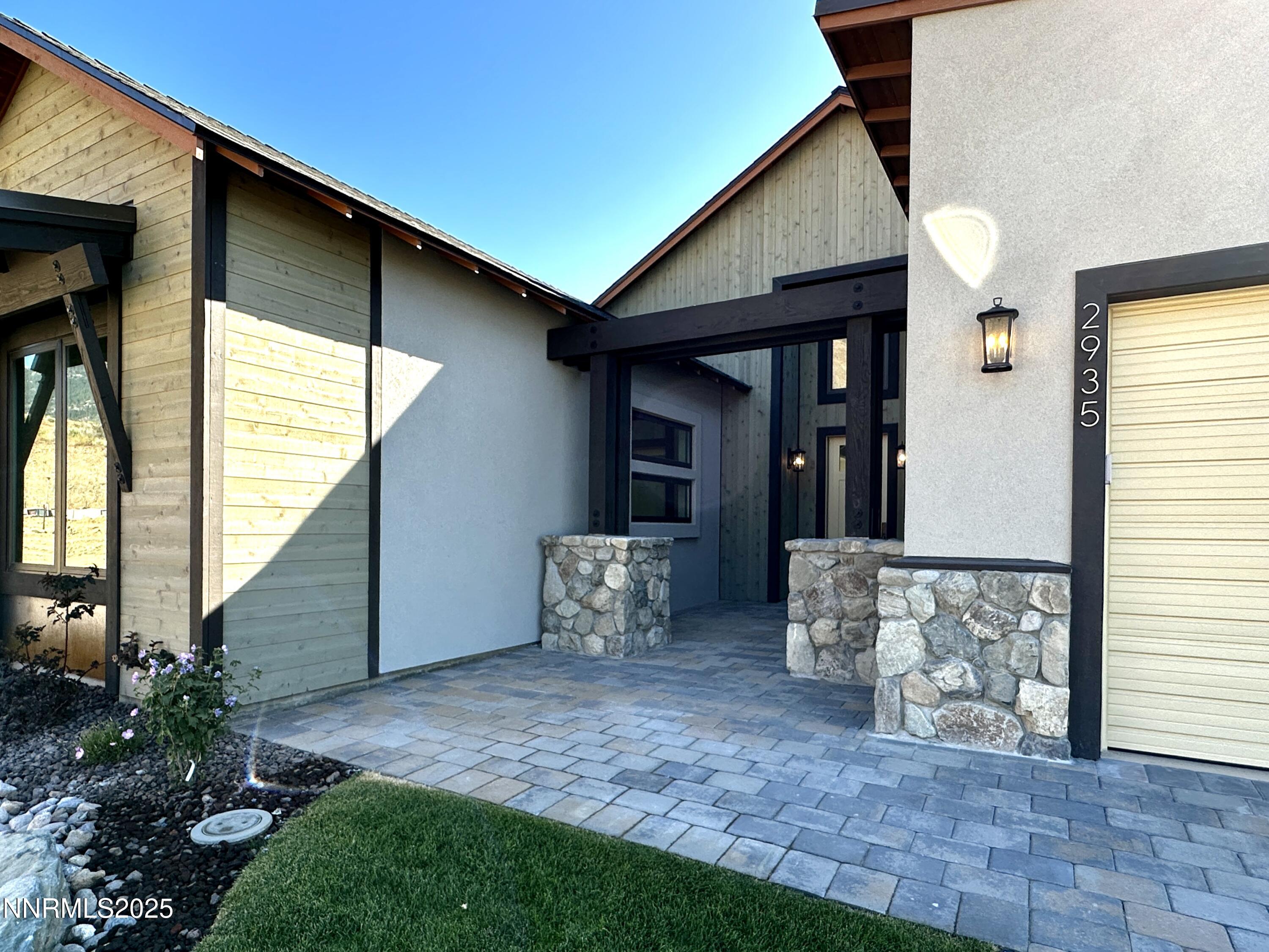 2935 Portrush Drive Property Photo 1