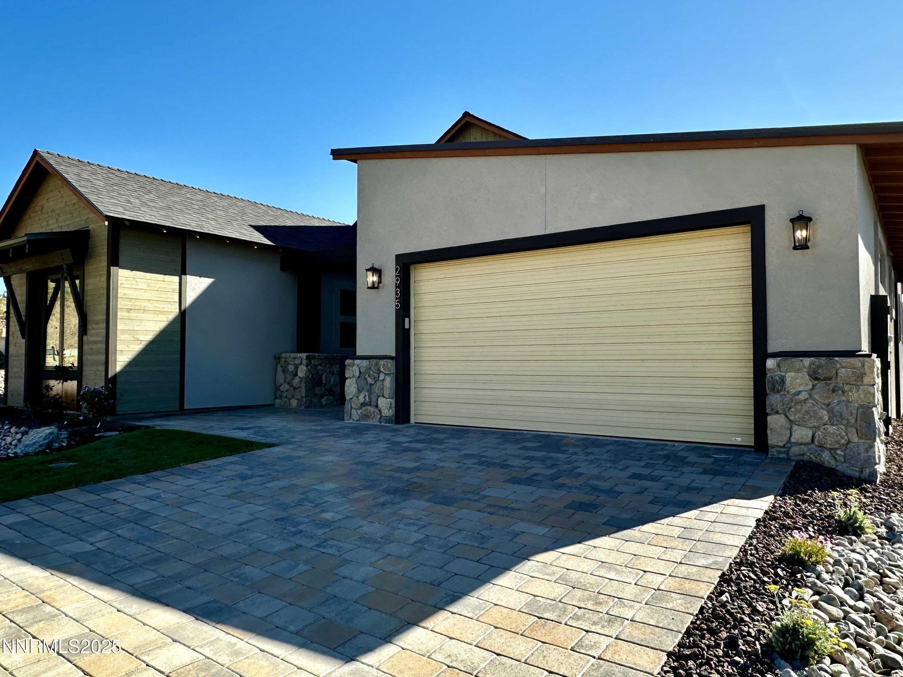 2935 Portrush Drive Property Photo 1
