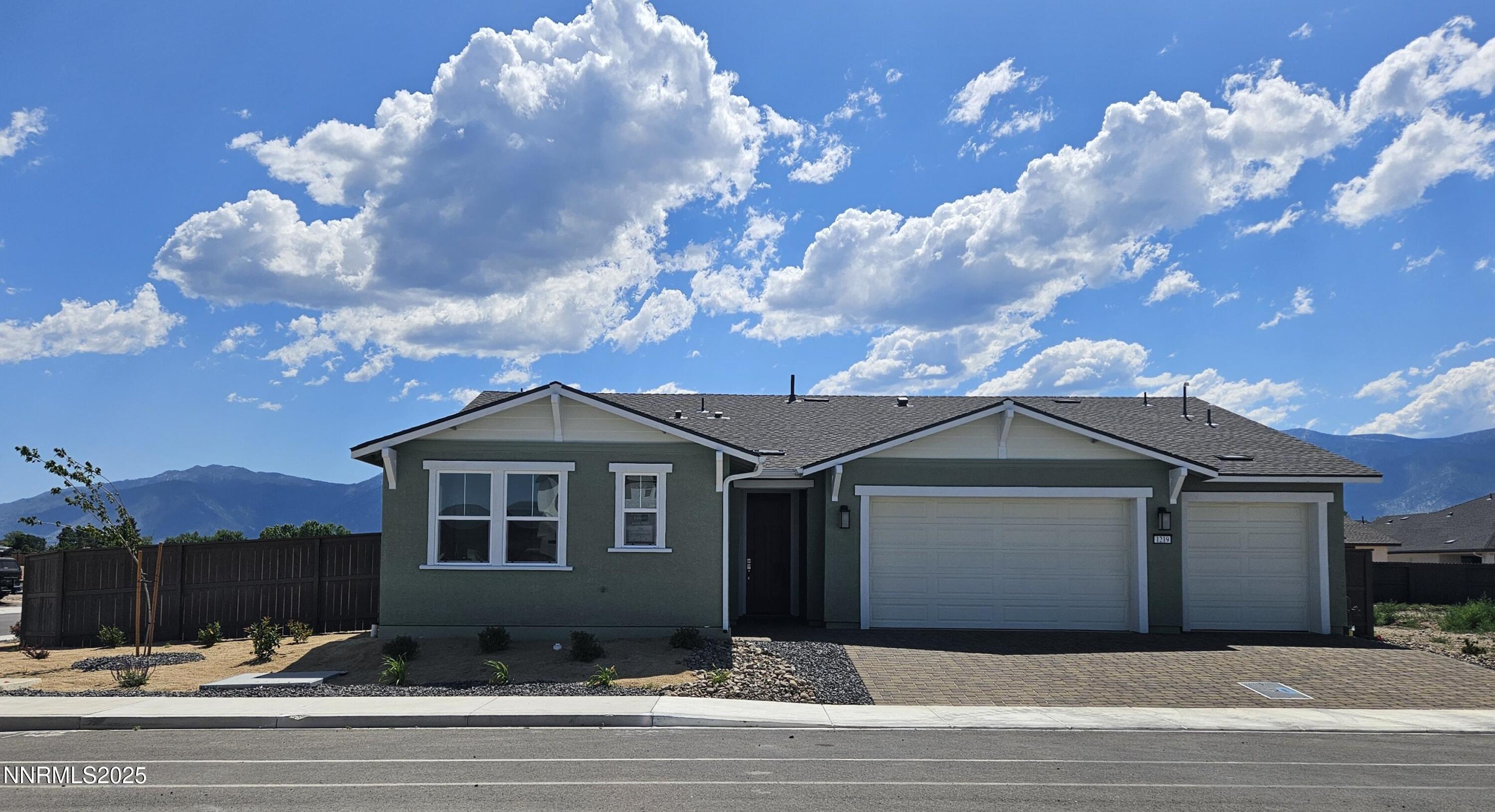 1219 Heybourne Road Property Photo 1