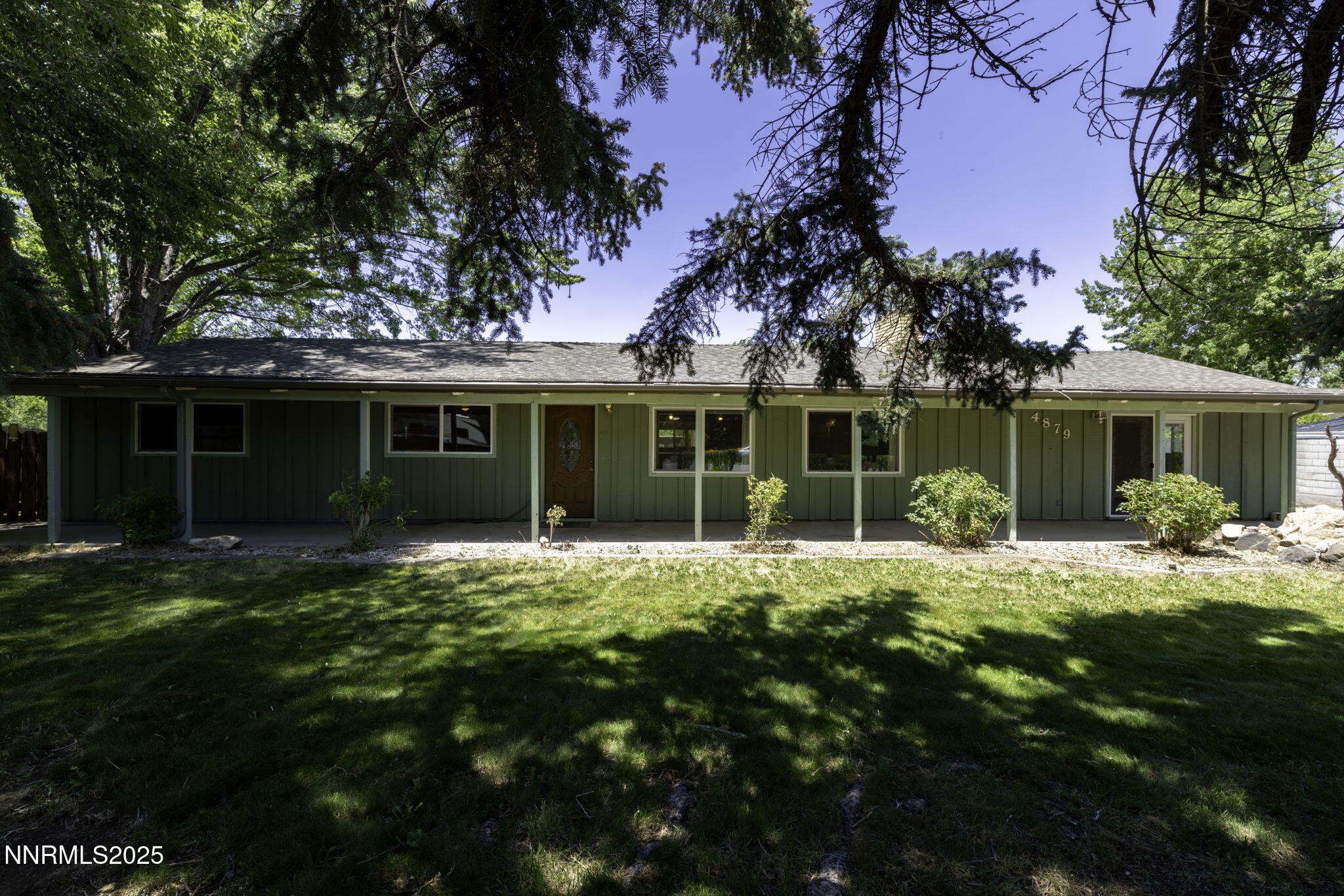 4879 Idlewild Drive Property Photo 1
