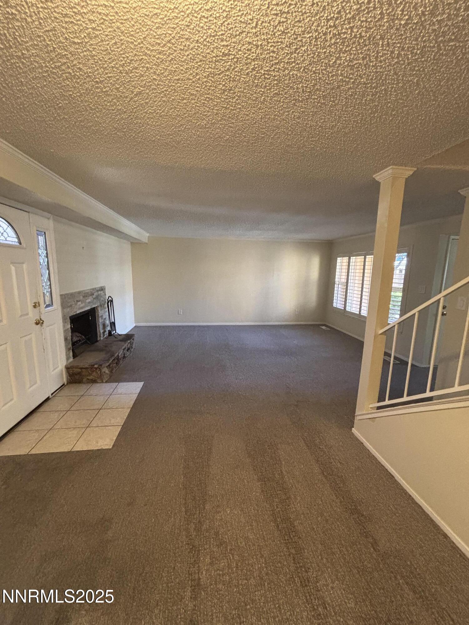 2412 Newcastle Way Property Photo 11