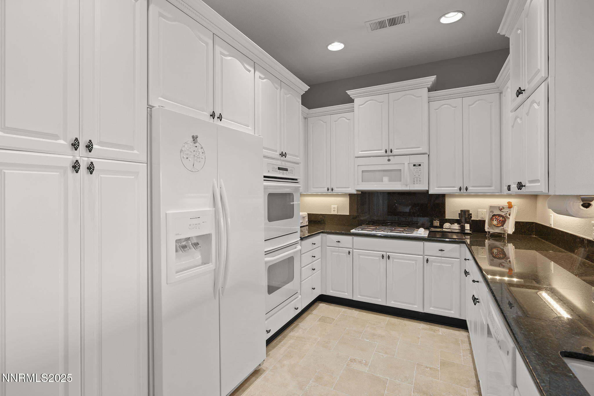 9900 Wilbur May Parkway 5105 Property Photo 6