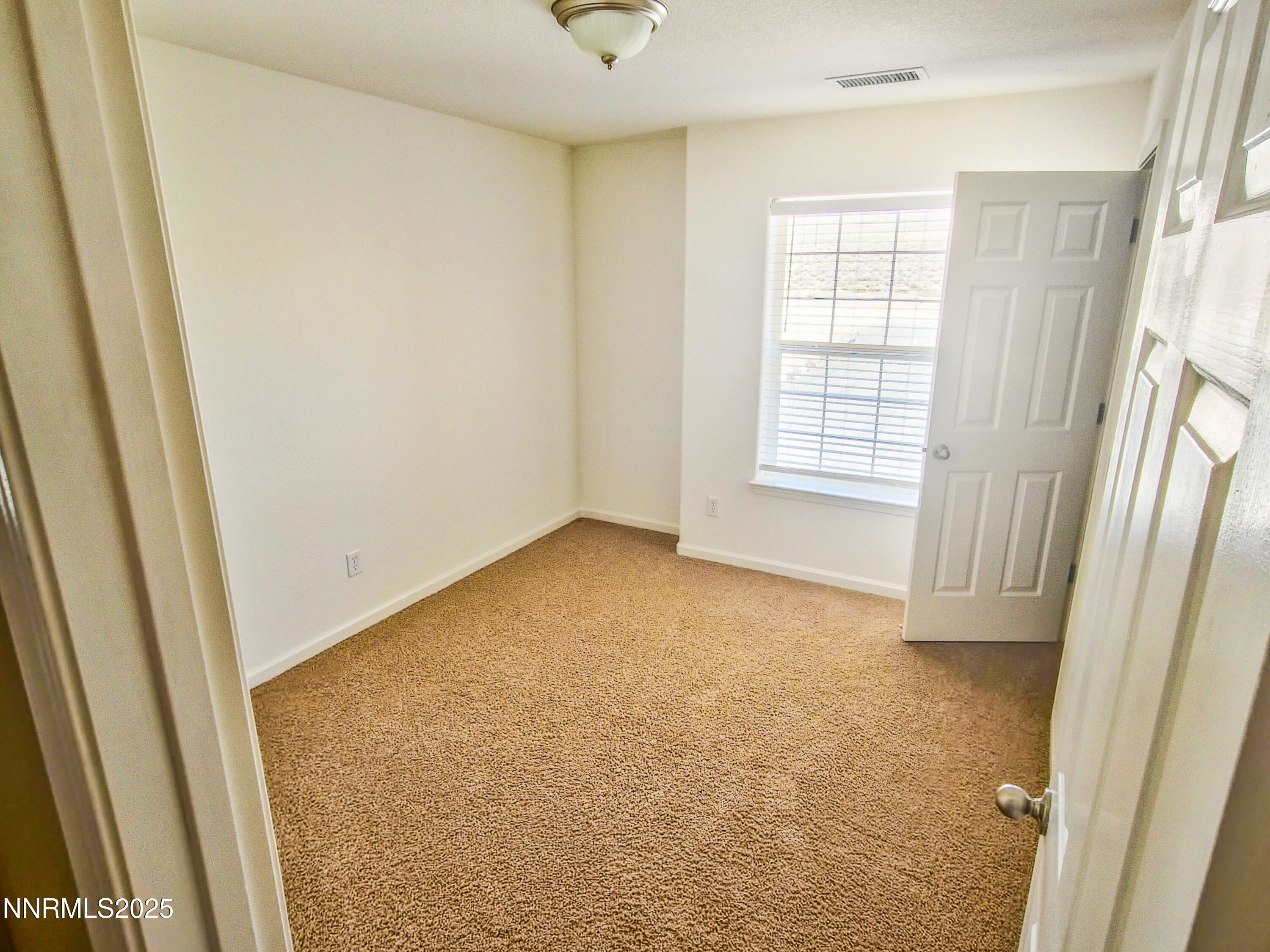 7900 Beech Street Property Photo 17