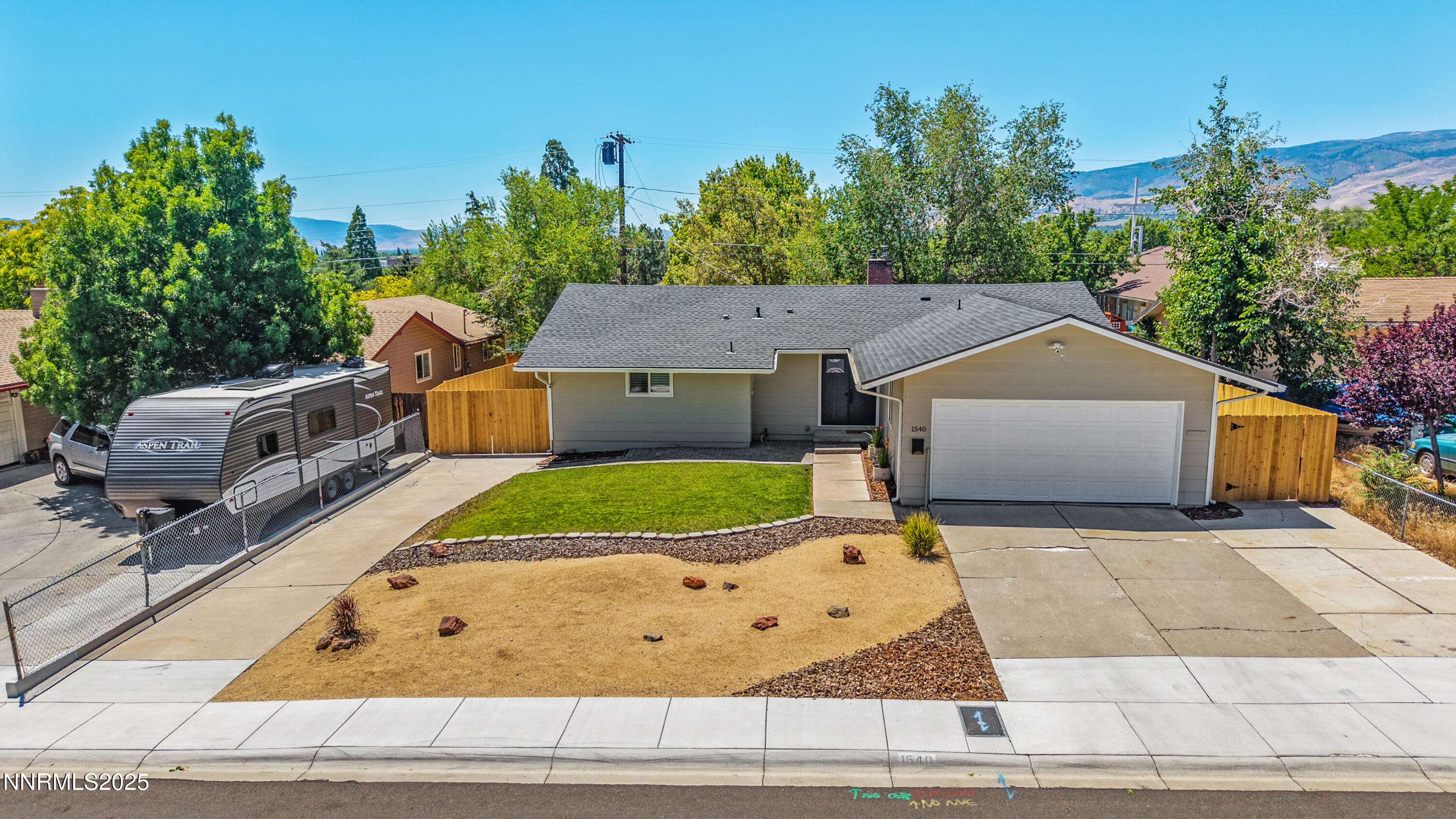 1540 Royal Drive Property Photo 1
