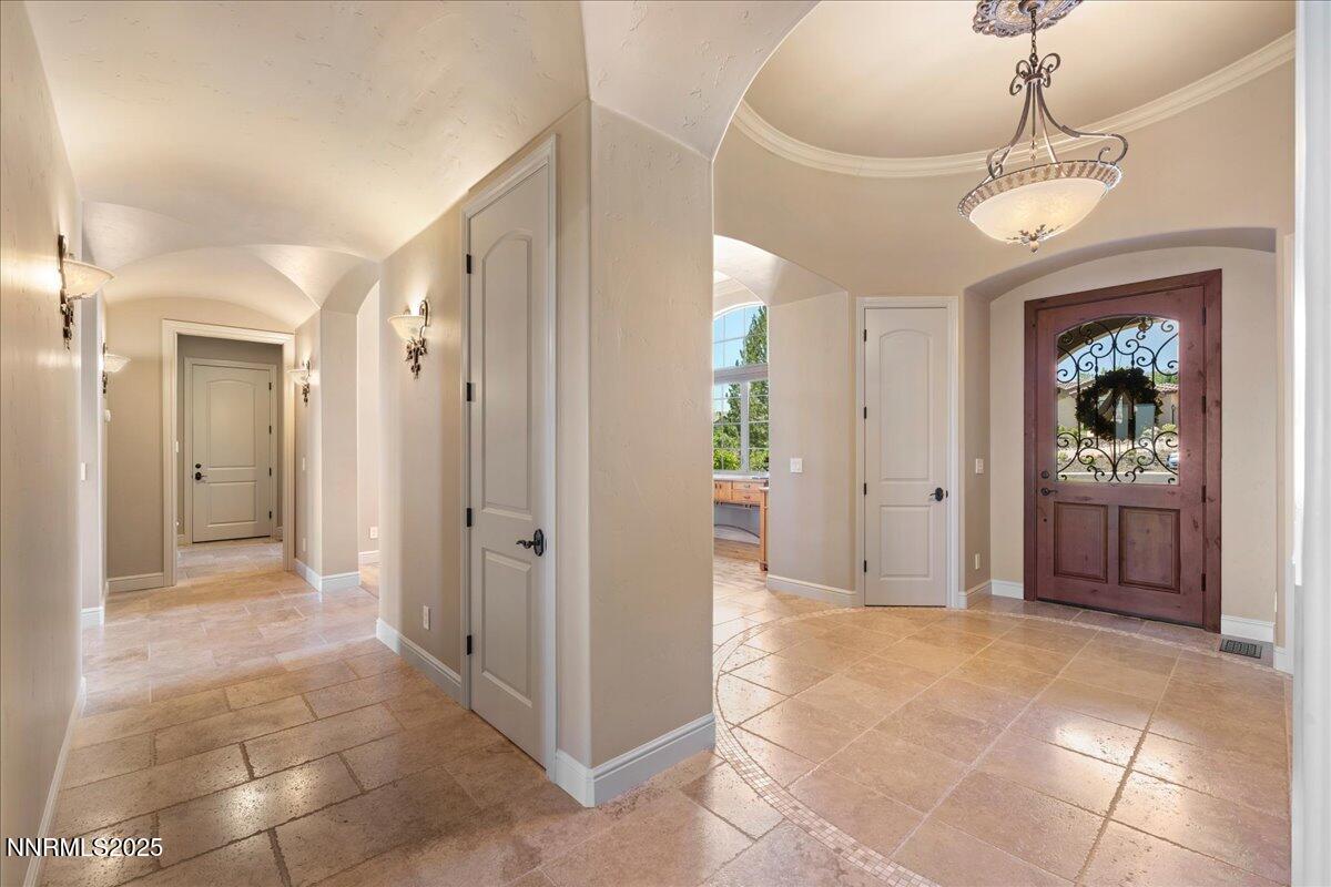 10705 Renegade Court Property Photo 5
