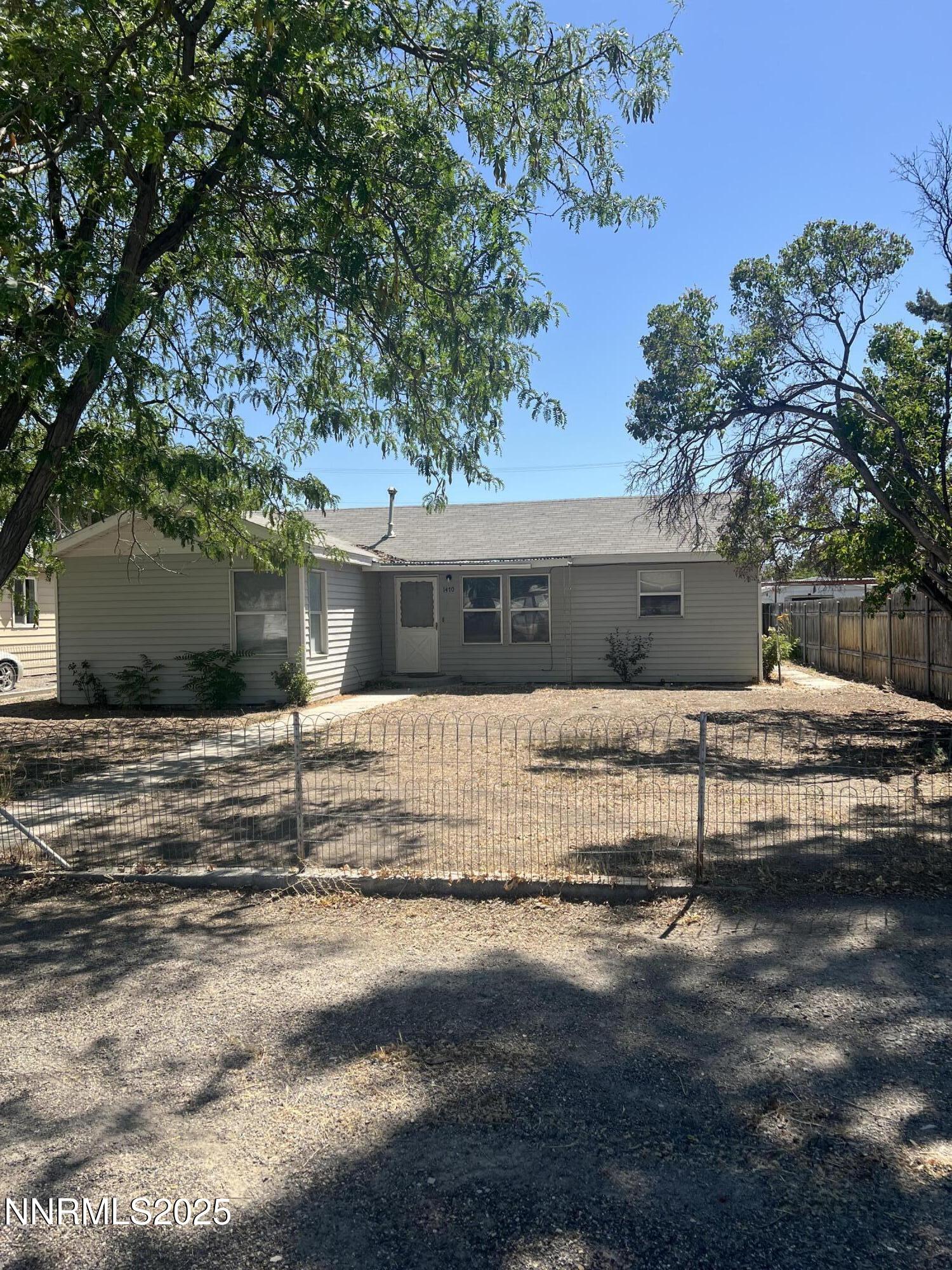 1470 Franklin Avenue Property Photo 1