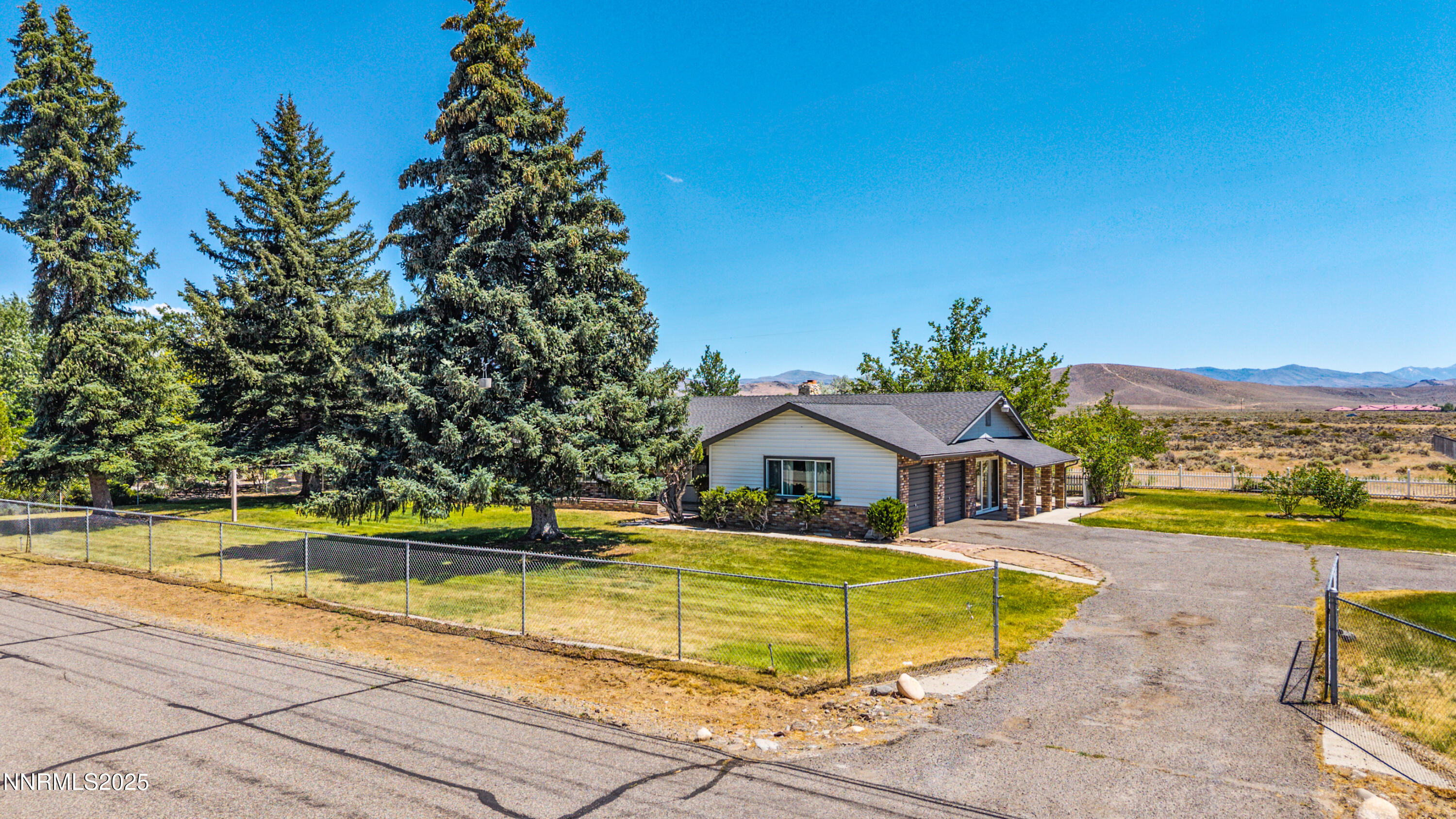 1513 S Riverview Drive Property Photo 1