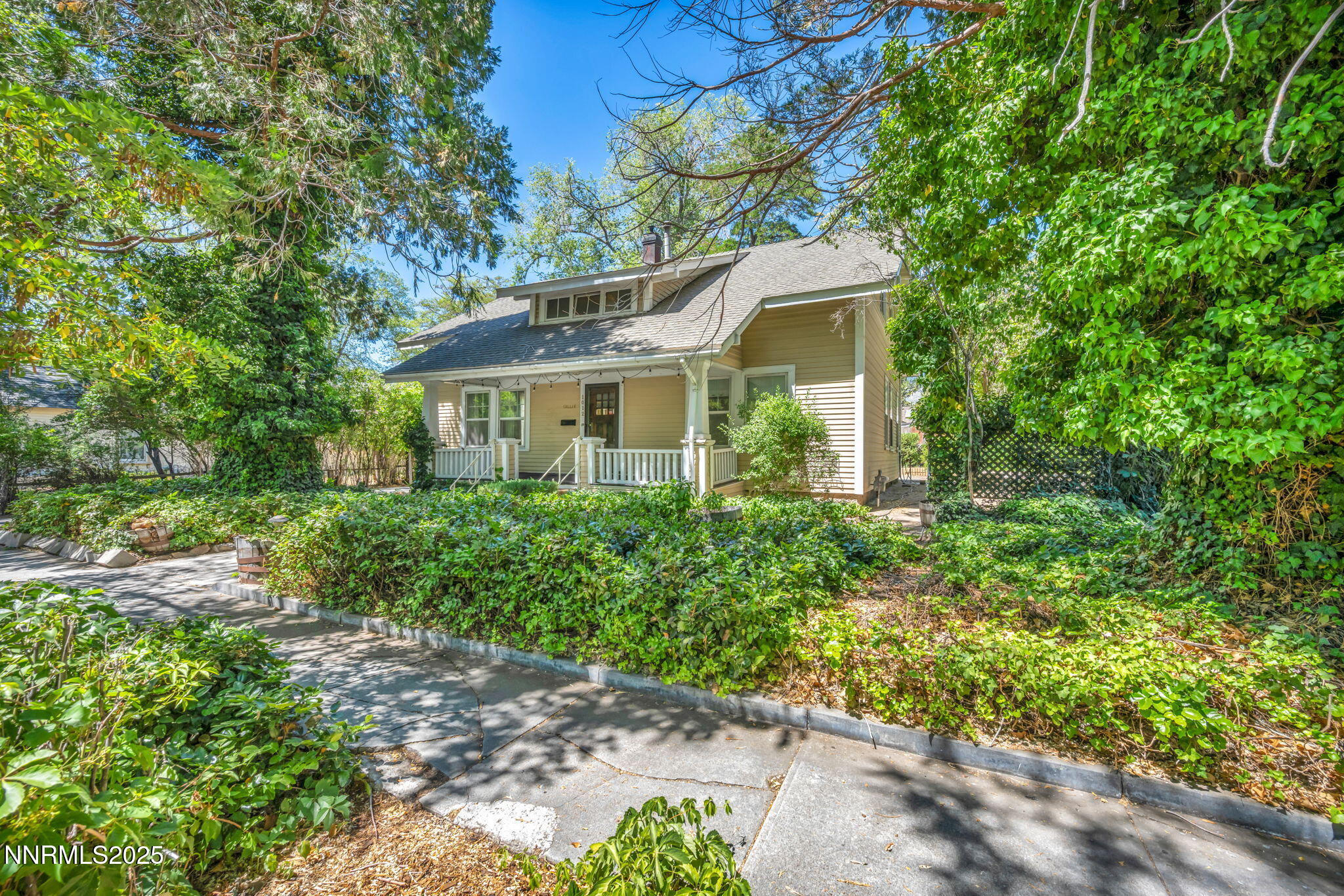 1012 N Nevada Street Property Photo 5